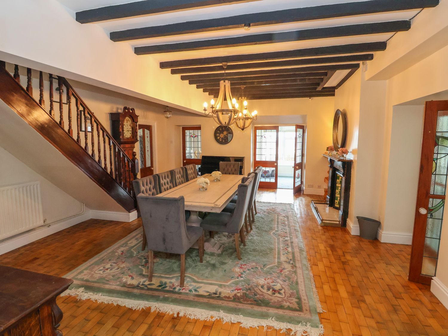 Orme Villa in Llandudno, Conwy. Stunning views over Llandudno Bay, and prime position on Great Orme.
