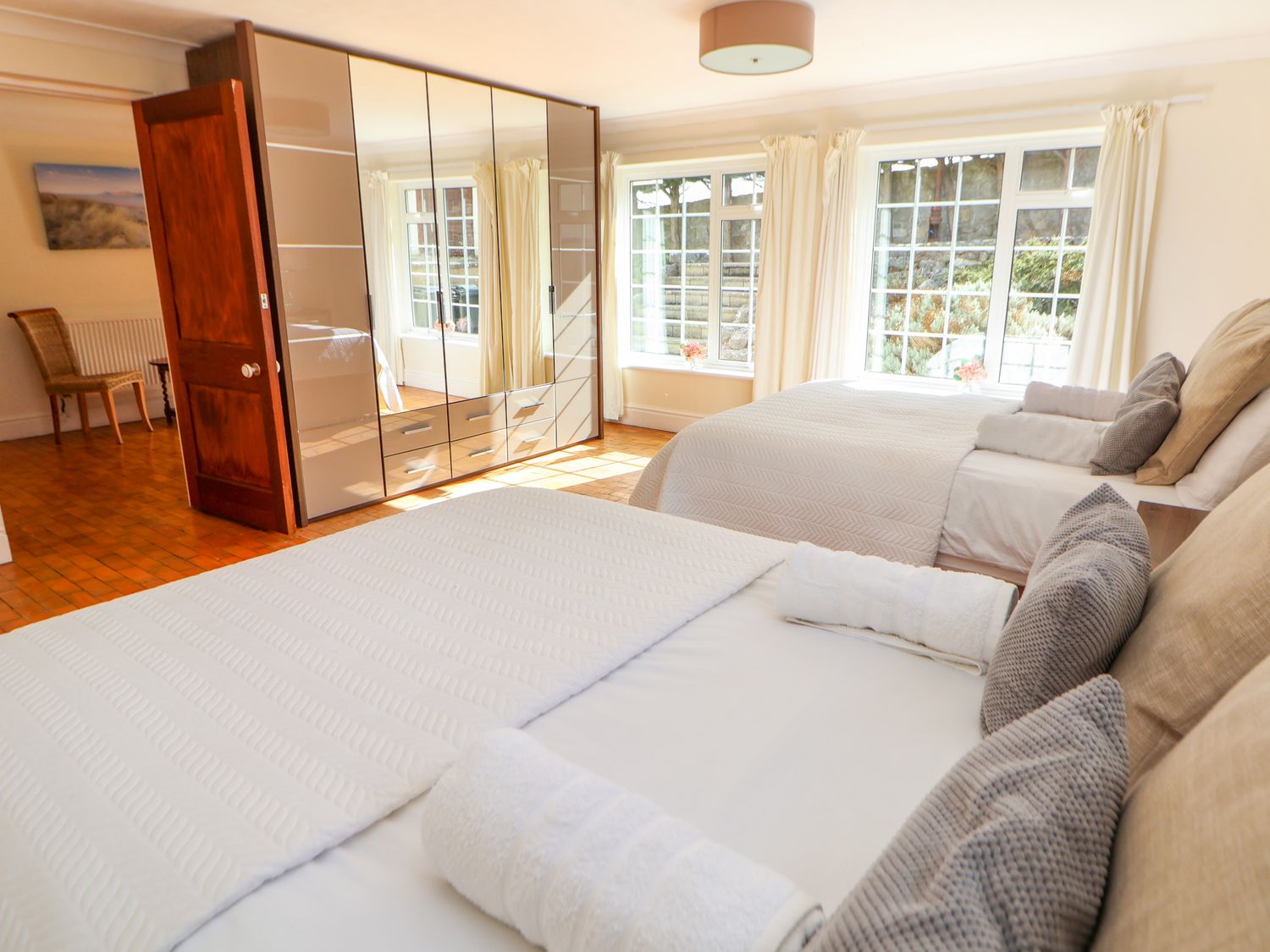 Orme Villa in Llandudno, Conwy. Stunning views over Llandudno Bay, and prime position on Great Orme.