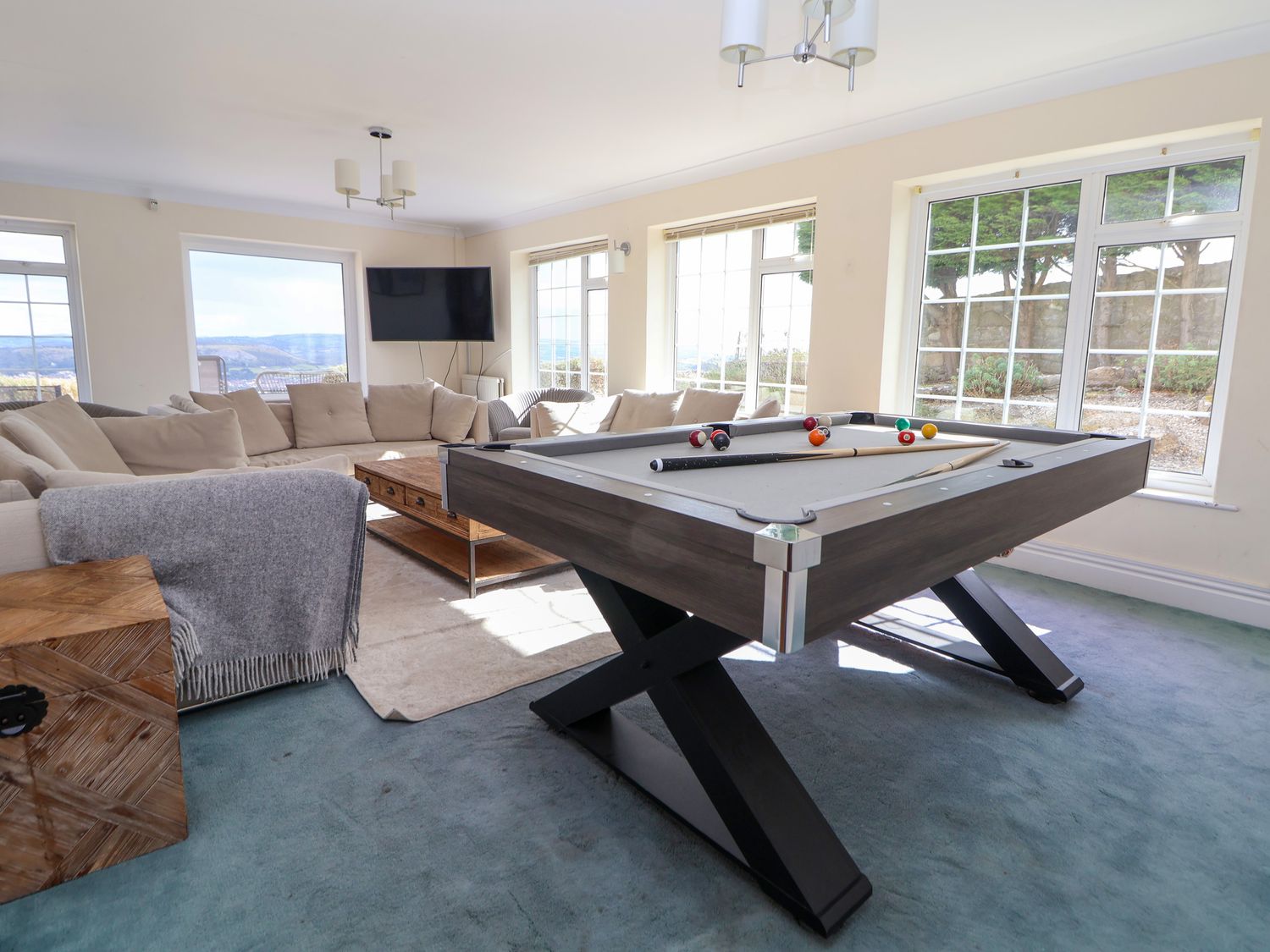 Orme Villa in Llandudno, Conwy. Stunning views over Llandudno Bay, and prime position on Great Orme.