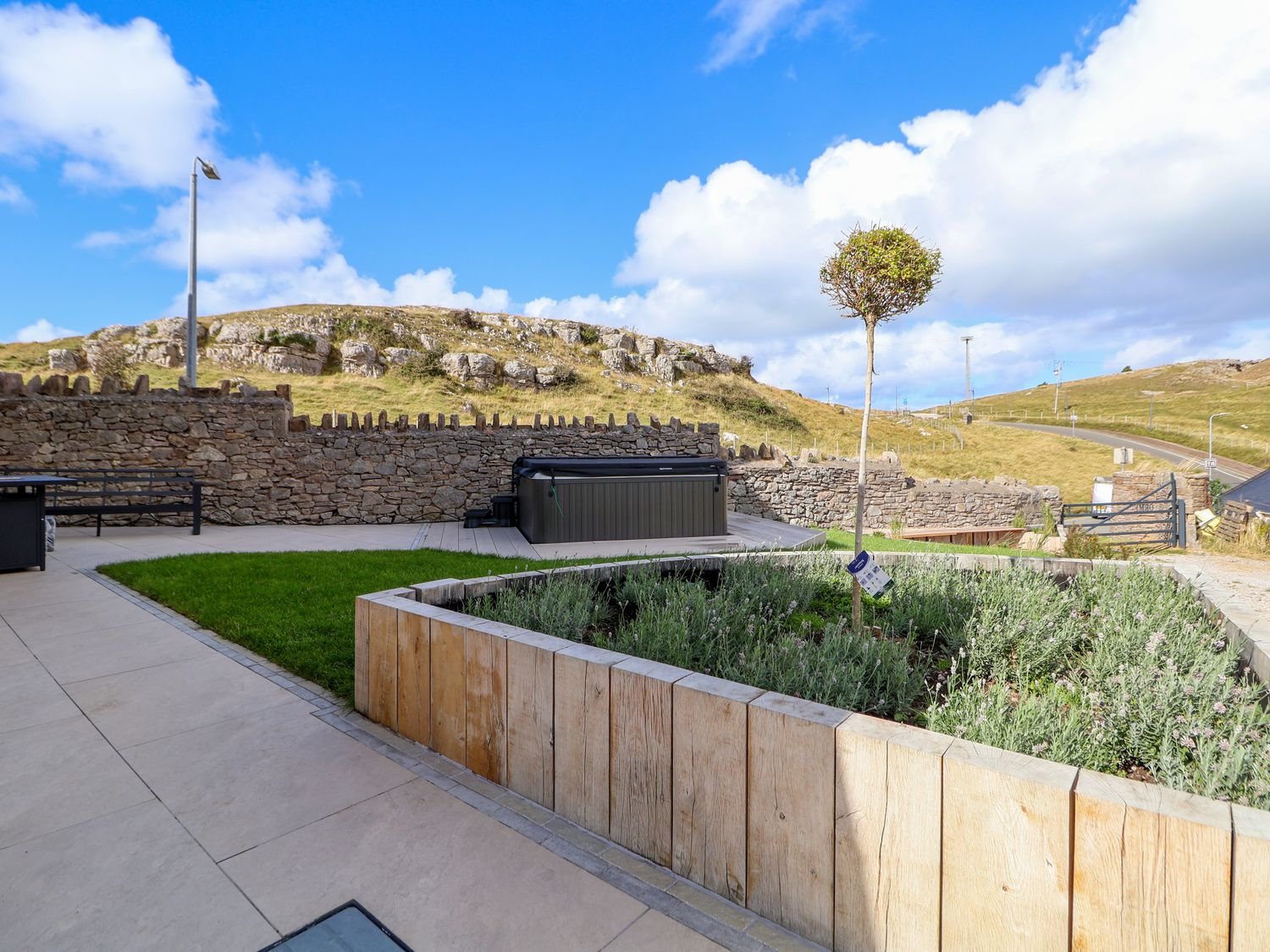 Orme Villa in Llandudno, Conwy. Stunning views over Llandudno Bay, and prime position on Great Orme.
