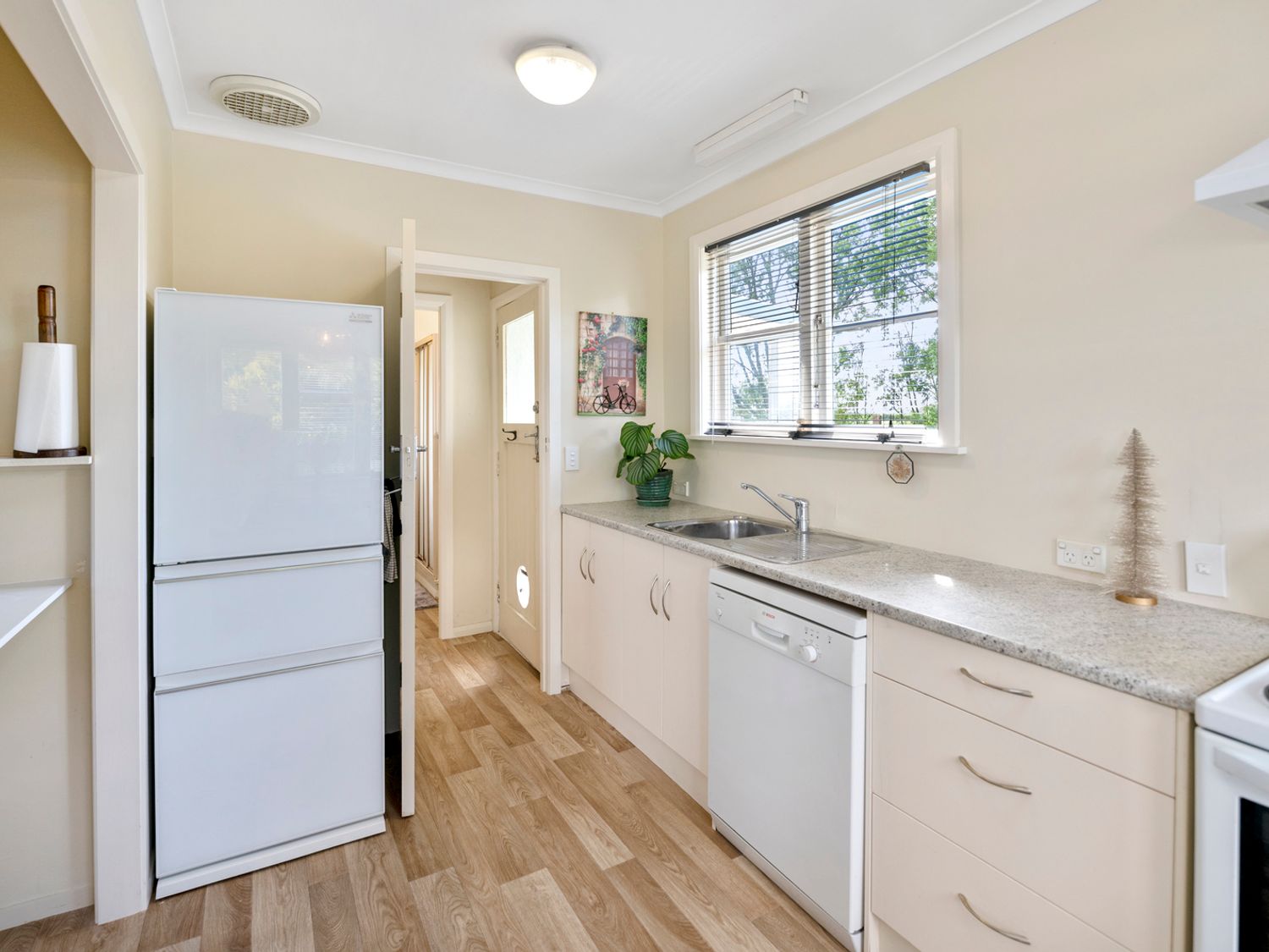 Carrington Countryside – New Plymouth Holiday Home                     photo 2