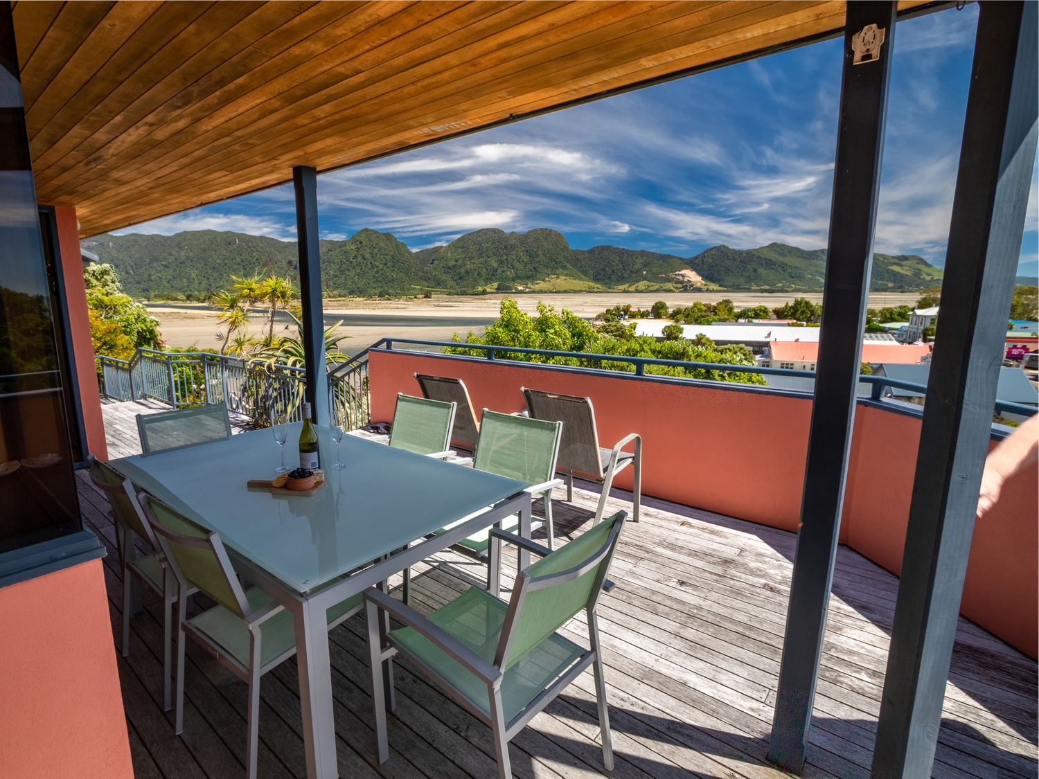 Aorere House - Collingwood Holiday Home                     photo 2