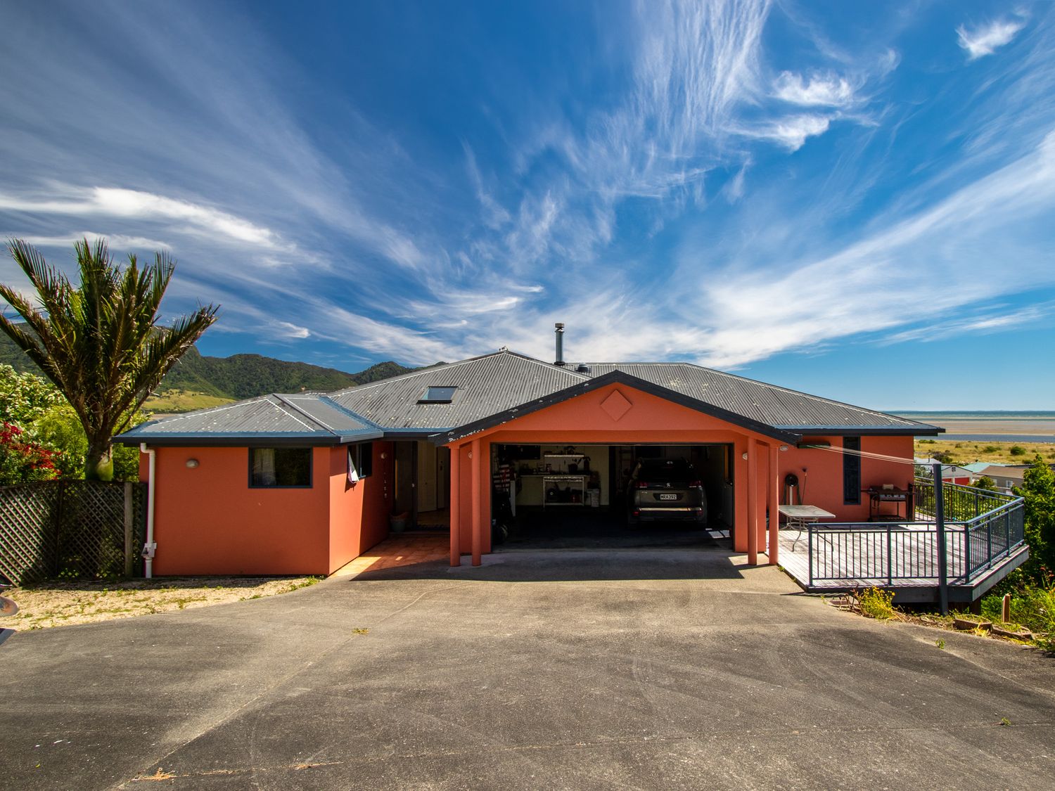 Aorere House - Collingwood Holiday Home                     photo 17