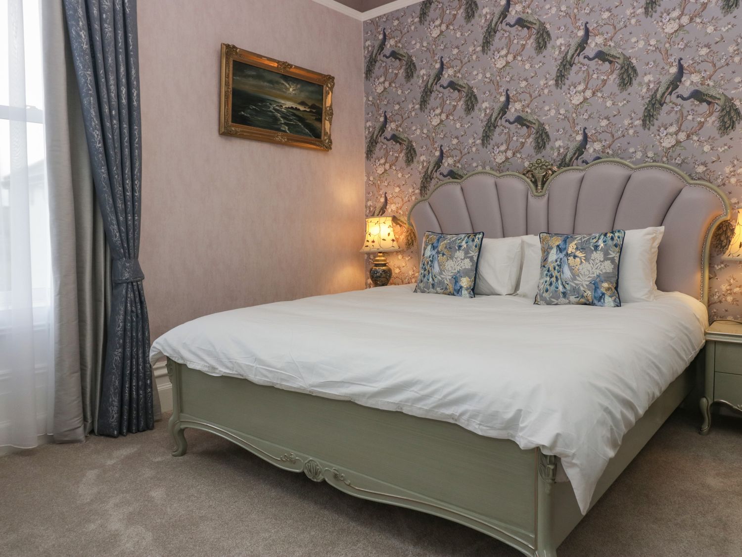 Beechgrove Manor in Workington, Cumbria. Hot tub. Woodburning stove. Near coast. Smart TV. En-suite.