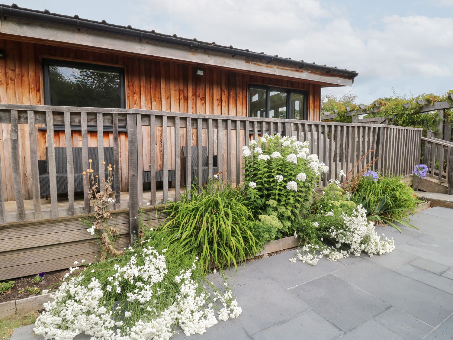 Gloccamaura, Bovey Tracey