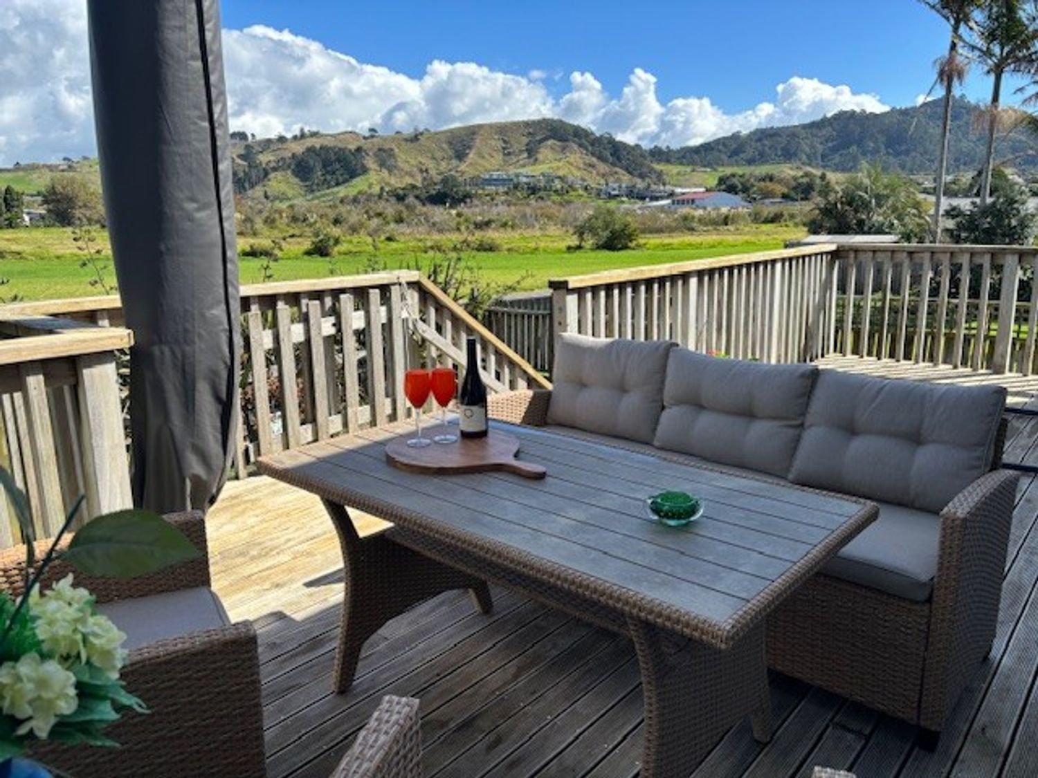 Hillview Delights - Waihi Beach Holiday Home -  - 1128463 - photo 1