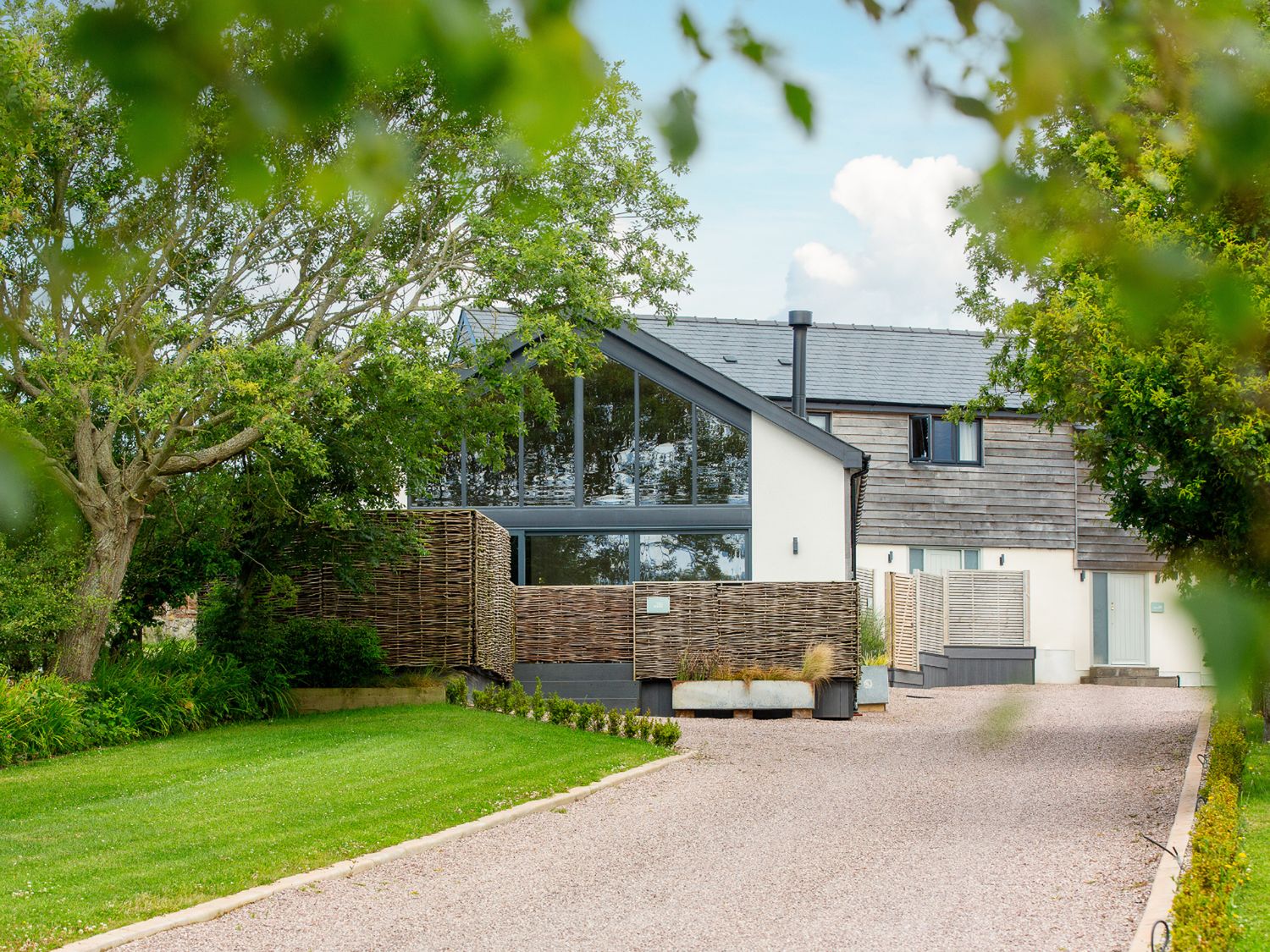 The Barn is in Llanfechell, Anglesey, North Wales, Near Snowdonia National Park, 1 bed, stylish home