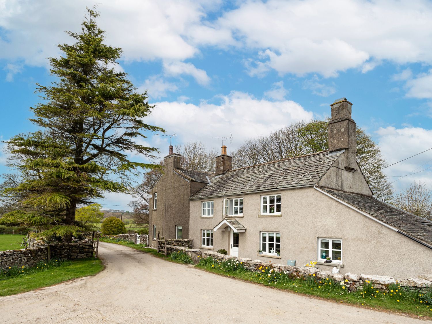 Longlands Farm Cottage, Cartmel, historic building, character, hot tub, rural location, lawned area.