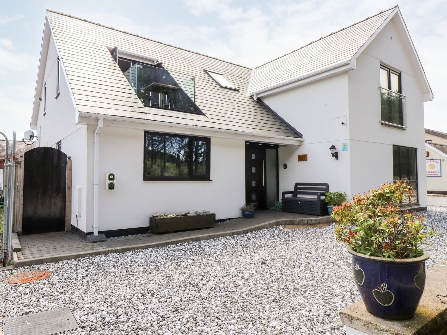 Seagull Shack Morfa Bychan Self Catering Holiday Cottage