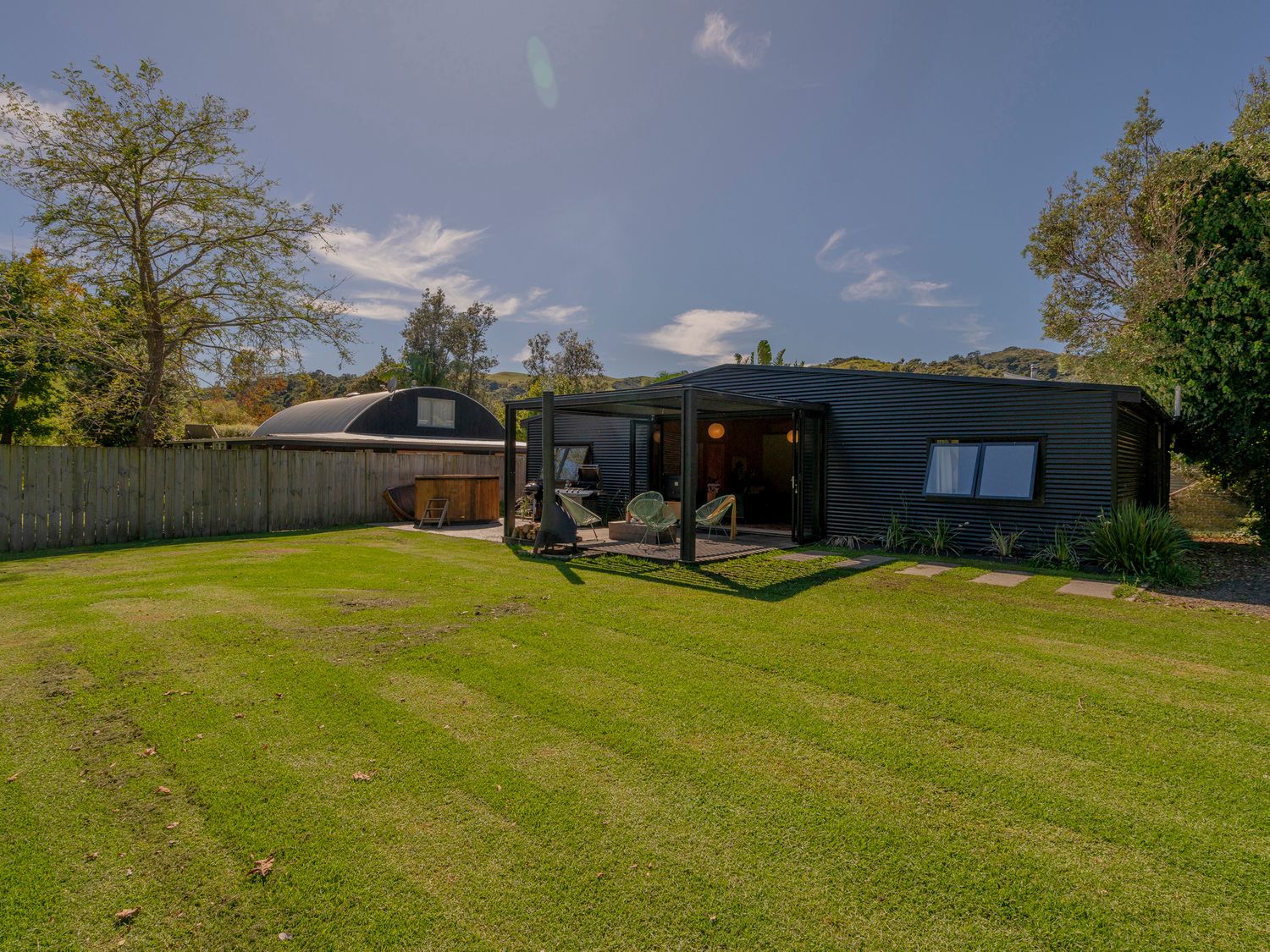 The Pumpkin Shed – Kuaotunu Holiday Home                     photo 2