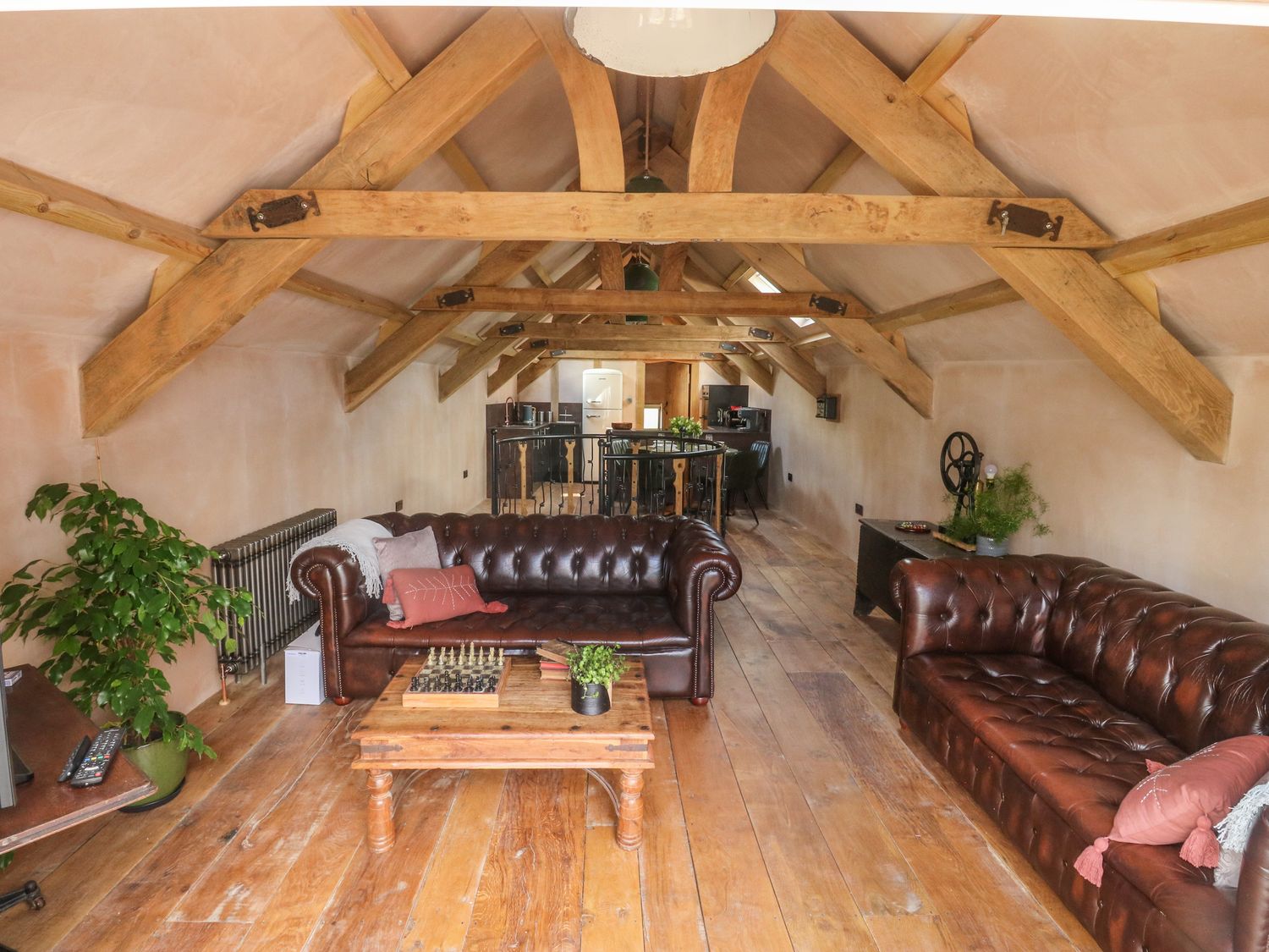 Becket's Barn in Northlew in Devon. Two-bed barn conversion with original features & private balcony