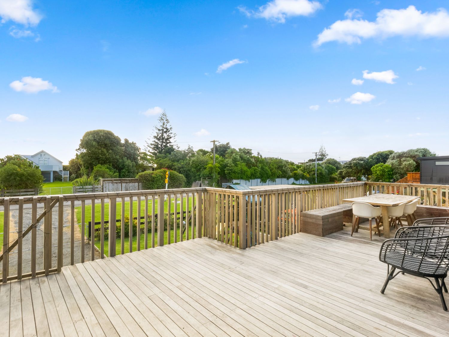 Beachside Sanctuary – Otaki Beach Holiday Home                     photo 20