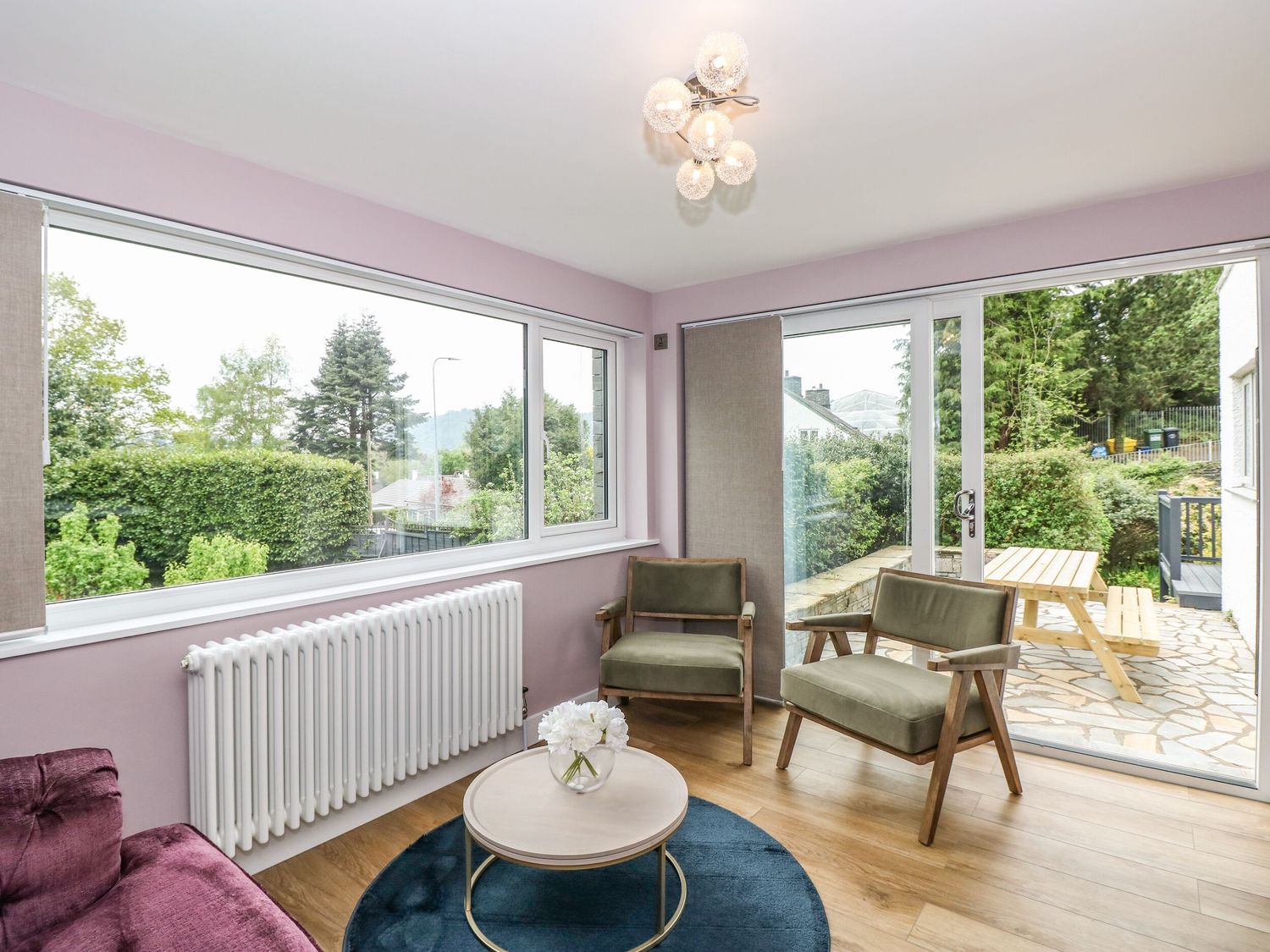 Briars Lea, Bowness-On-Windermere in Cumbria. Pet-friendly. WiFi. Hot tub. Views of Lake Windermere.