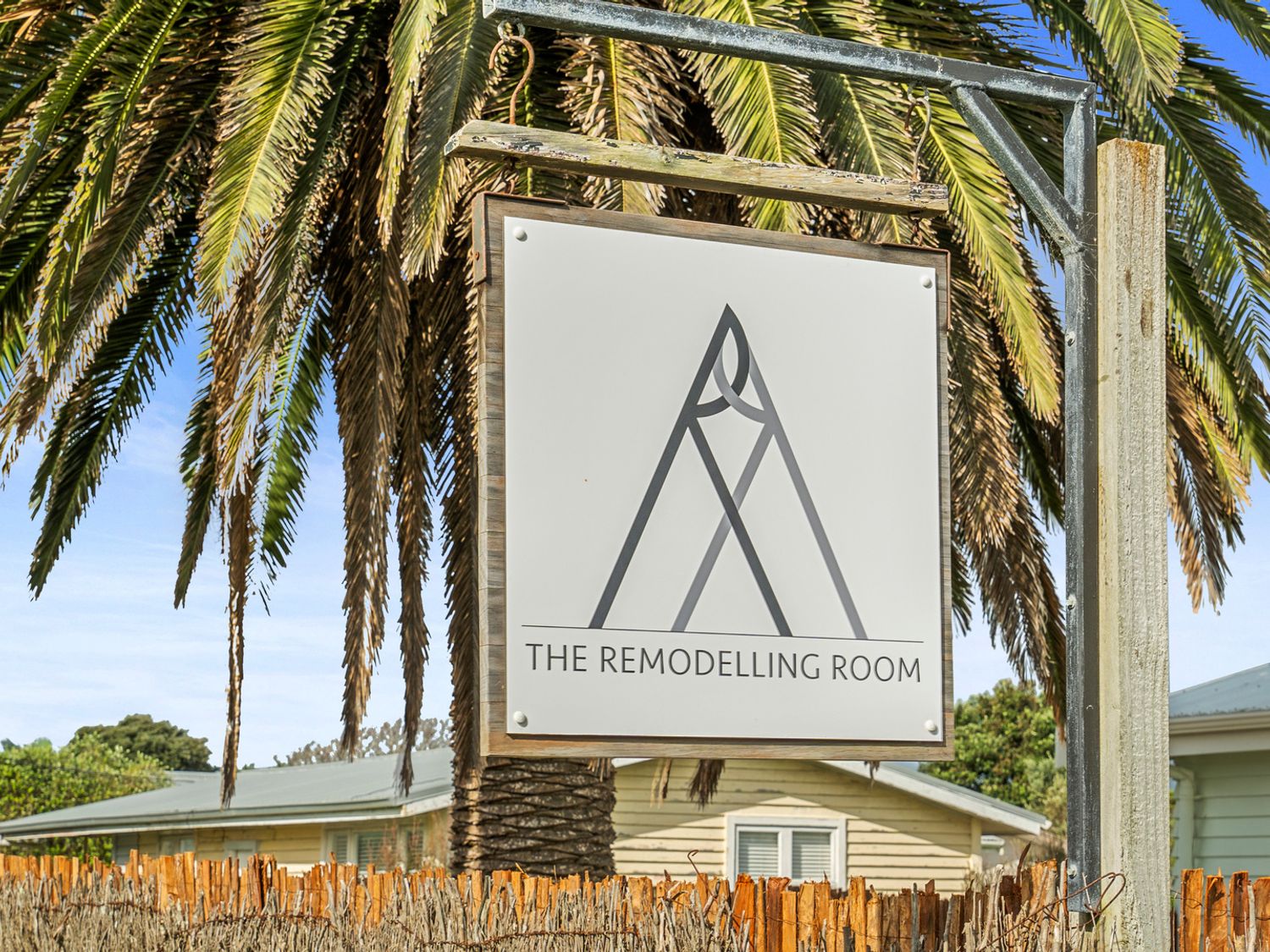 The Remodelling Room - Mount Maunganui Cottage                     photo 24
