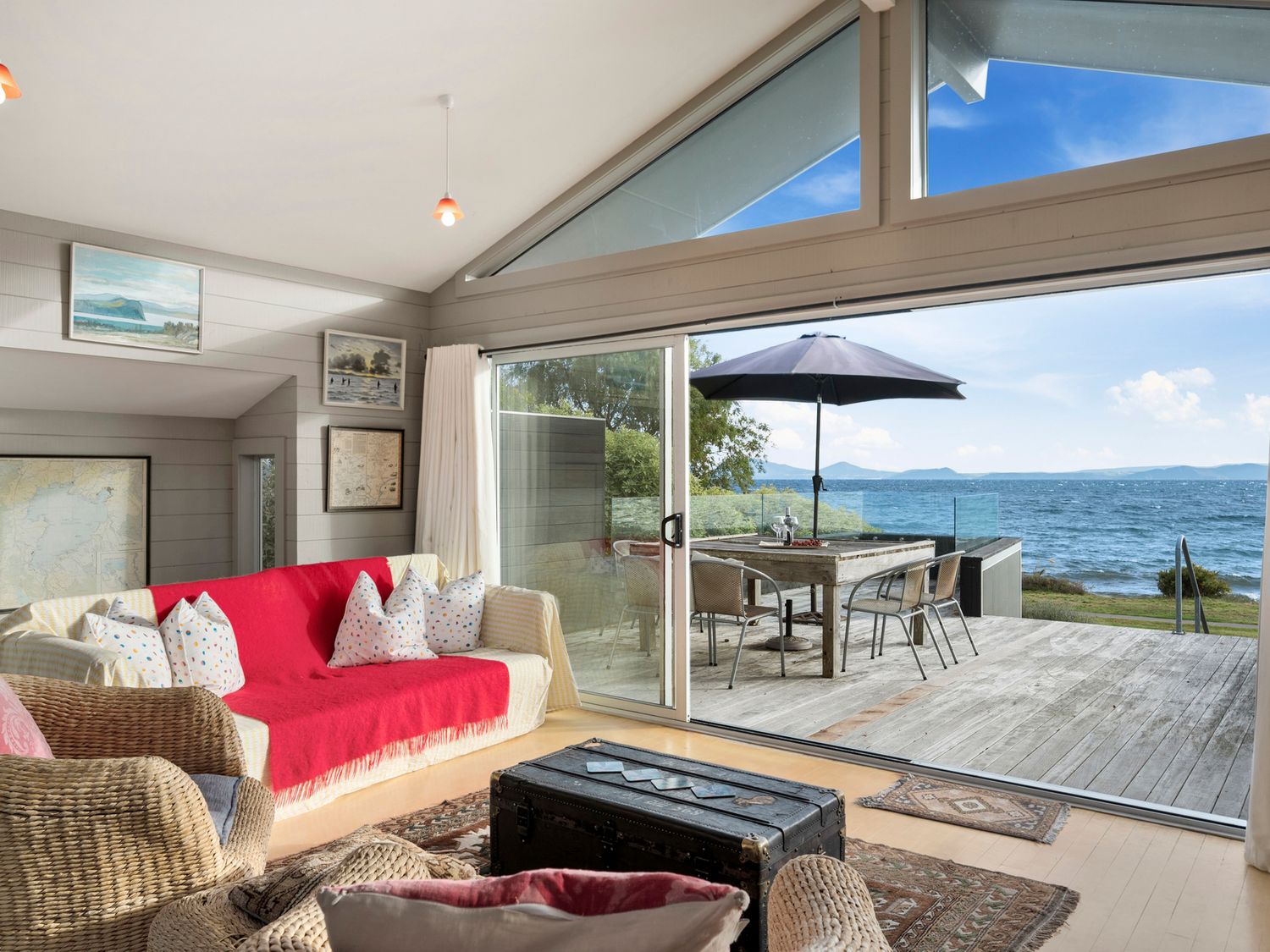 Five Mile Bliss - Lake Taupo Holiday Home -  - 1135355 - photo 1