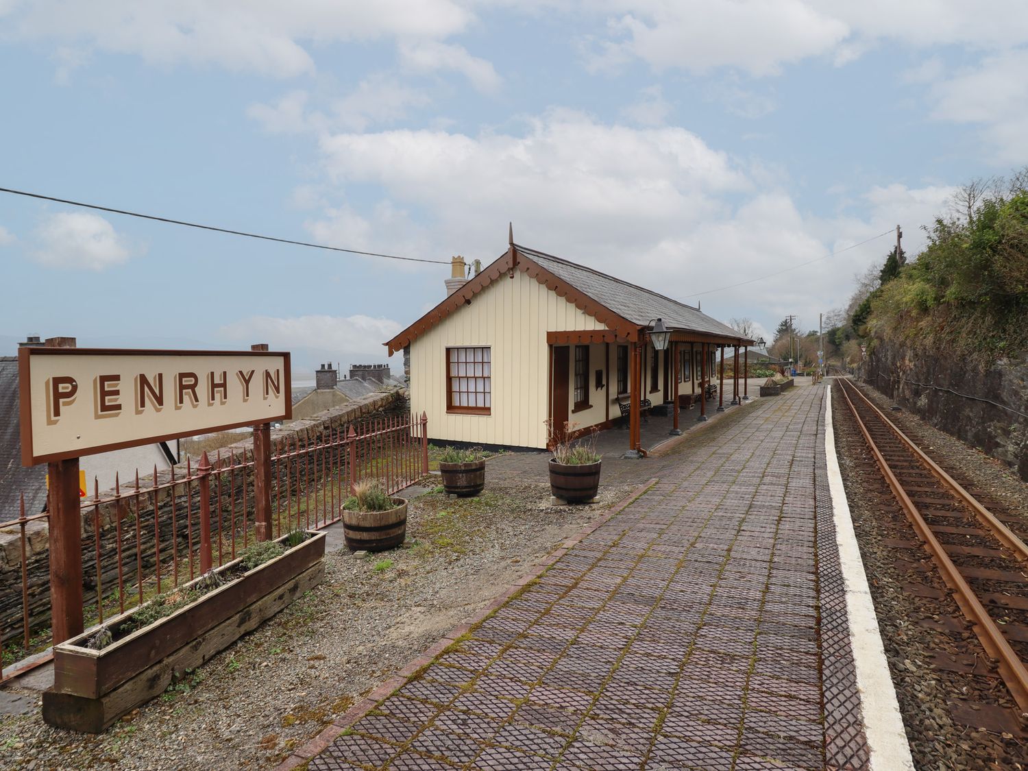 Ty Mawr, Penrhyndeudraeth