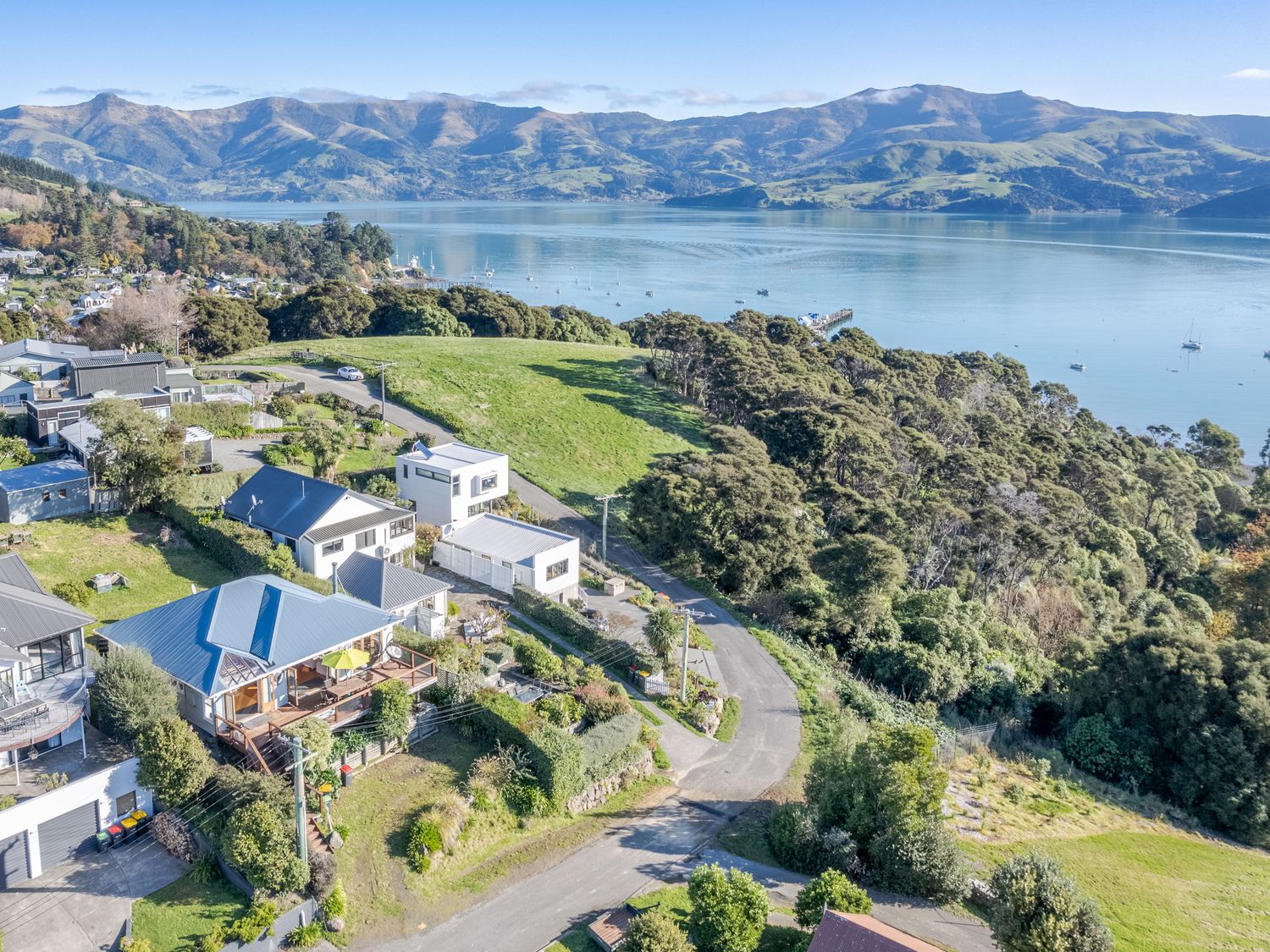 Harbour Views - Akaroa Holiday Home                     photo 22