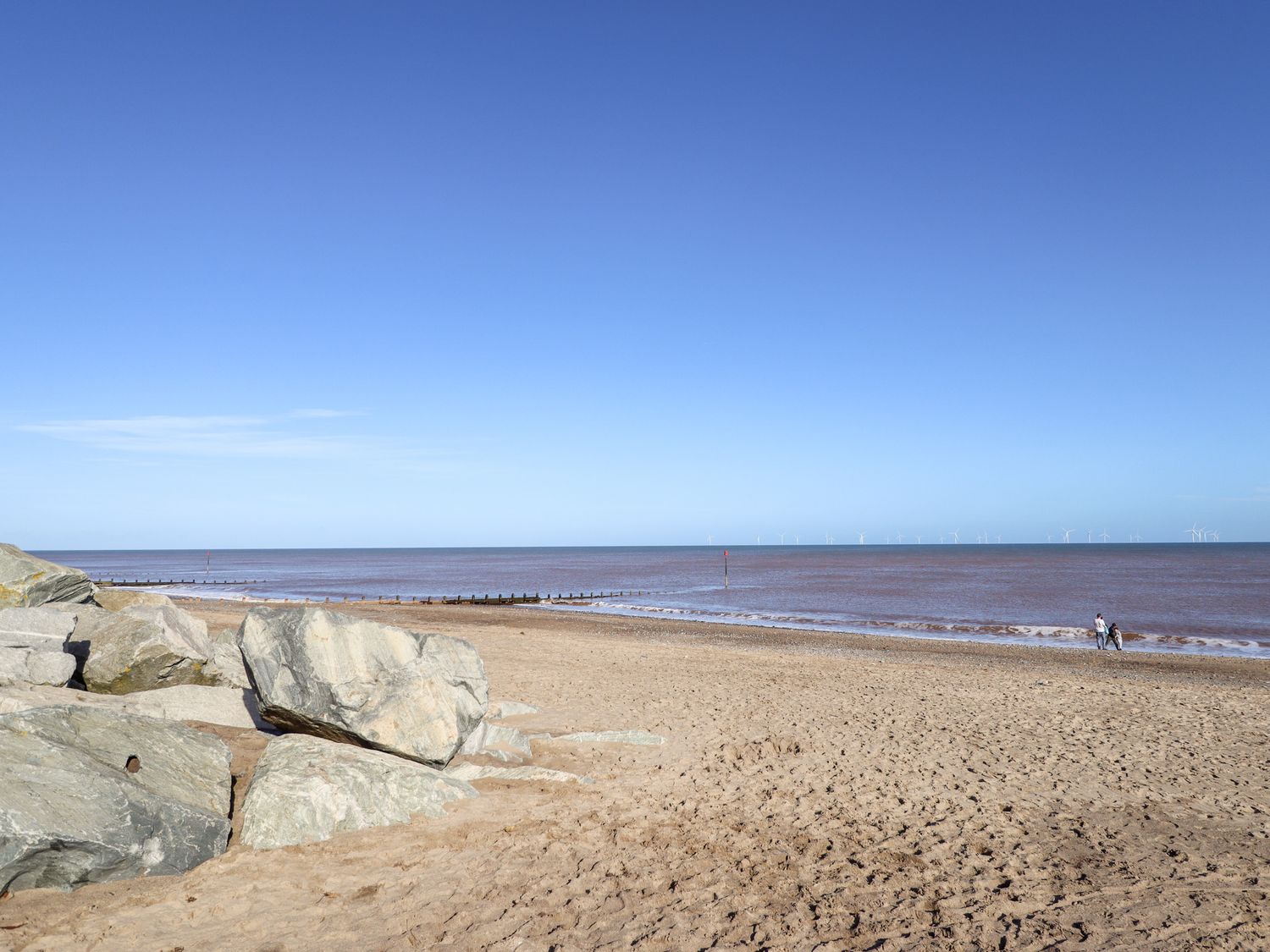 Madagascar, Fitling near Burton Pidsea, East Riding of Yorkshire. Hot tub. Smart TV. Child-friendly.