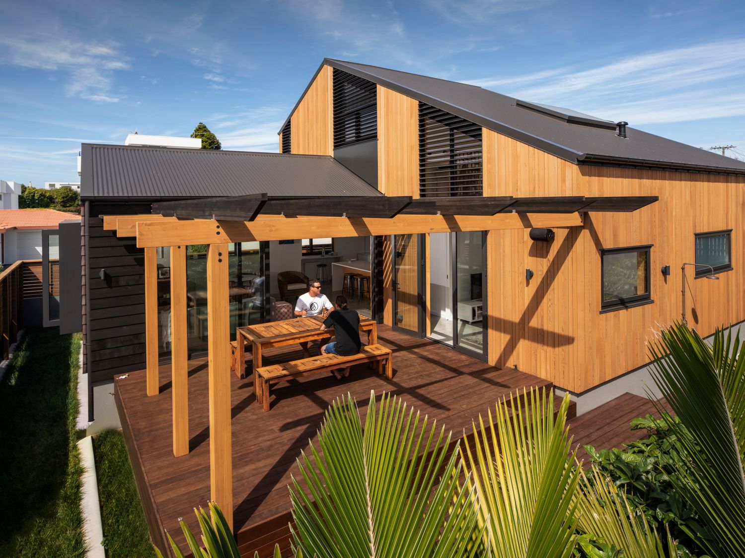 Twin Peaks Beach House - New Plymouth Holiday Home                     photo 22