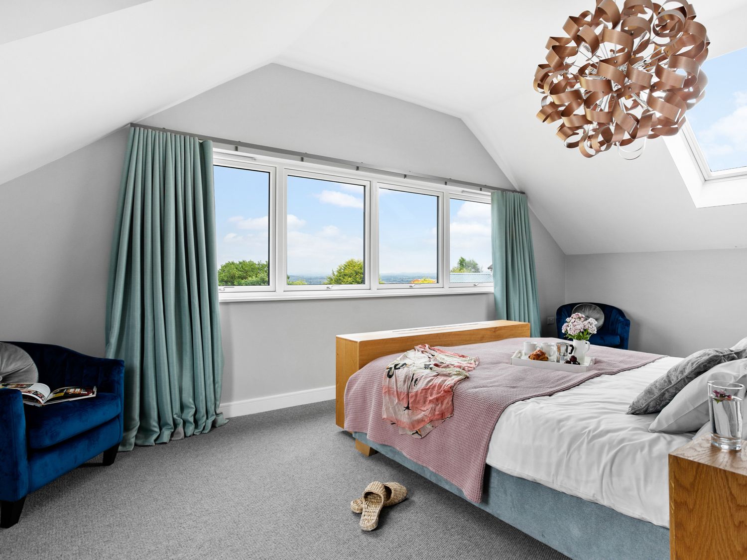 Huxham View and Annex, Stoke Canon, Devon. Bedrooms with en-suites. Smart TVs. Near a National Park.