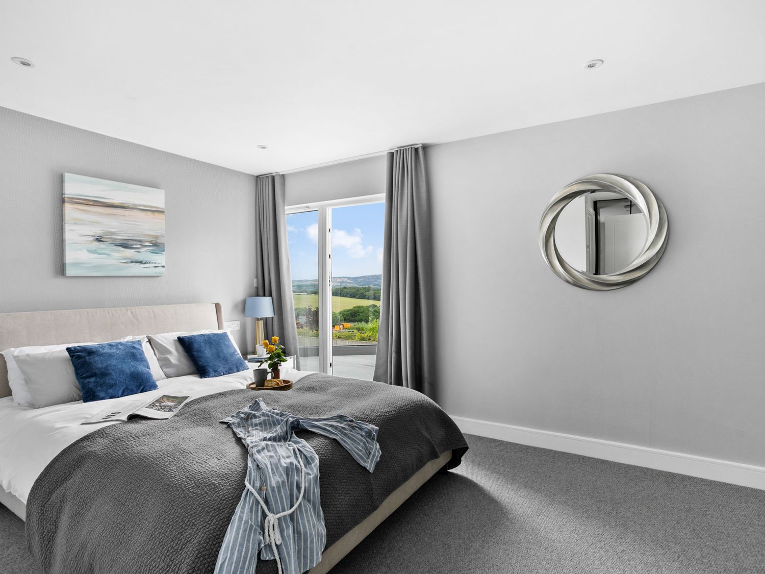 Huxham View and Annex, Stoke Canon, Devon. Bedrooms with en-suites. Smart TVs. Near a National Park.