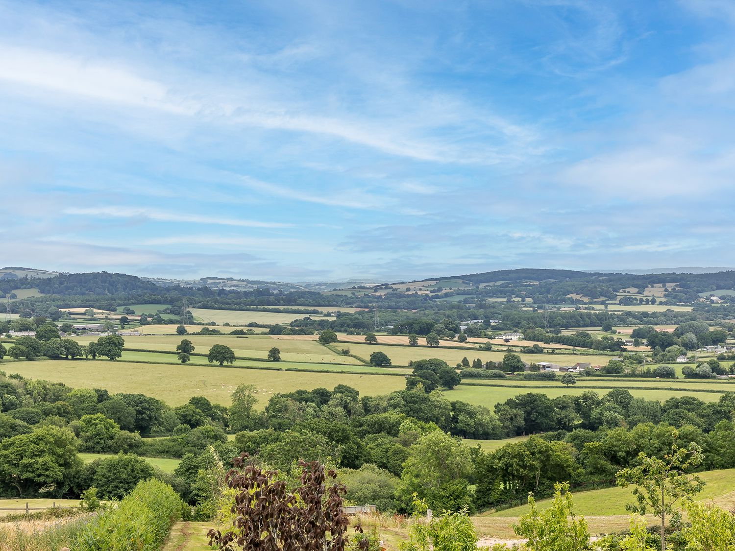 Huxham View and Annex, Stoke Canon, Devon. Bedrooms with en-suites. Smart TVs. Near a National Park.