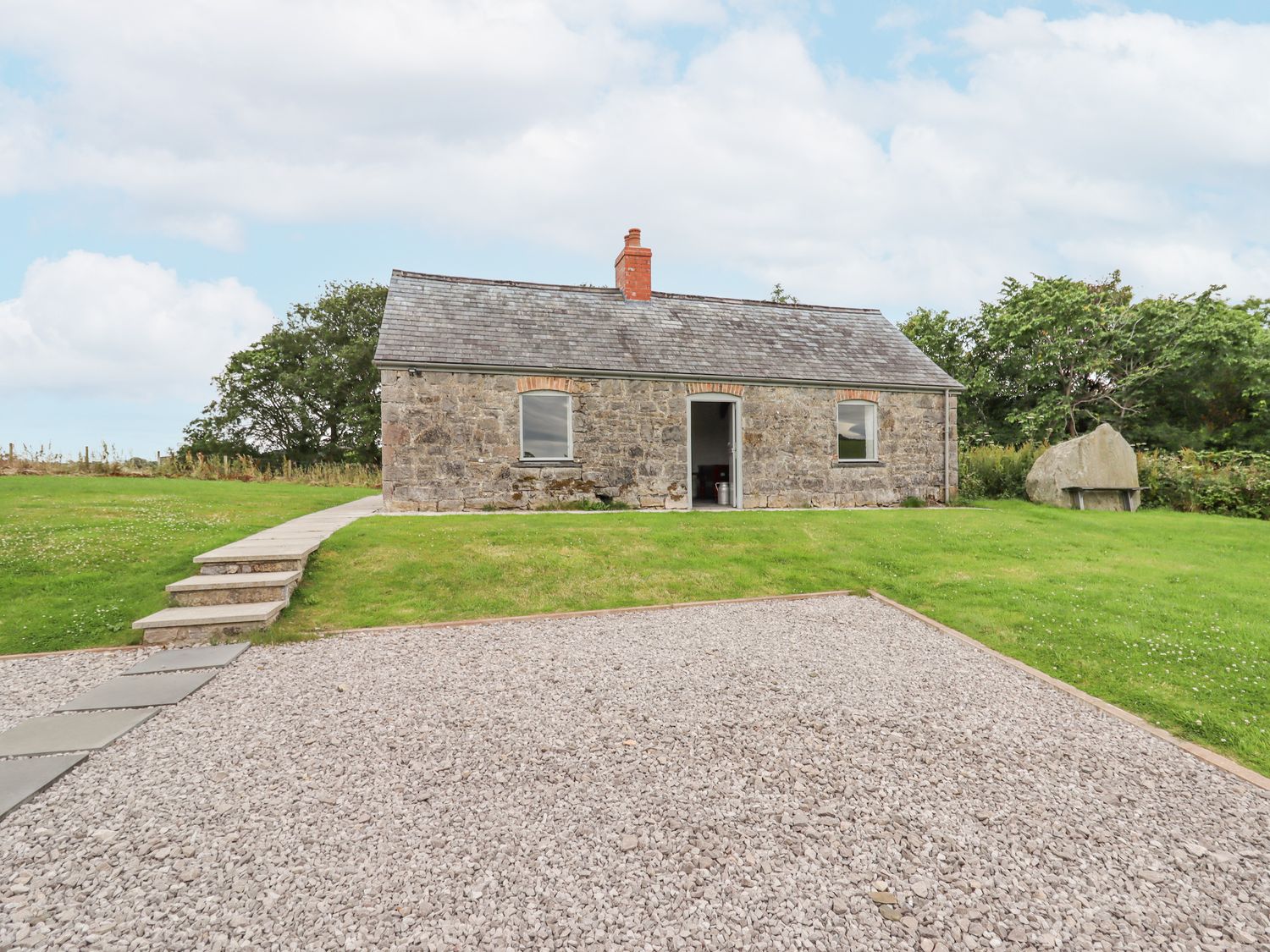 Segrwyd Uchaf in Denbigh, Denbighshire. Five-bedroom home with games room and EV charger. Near AONB.