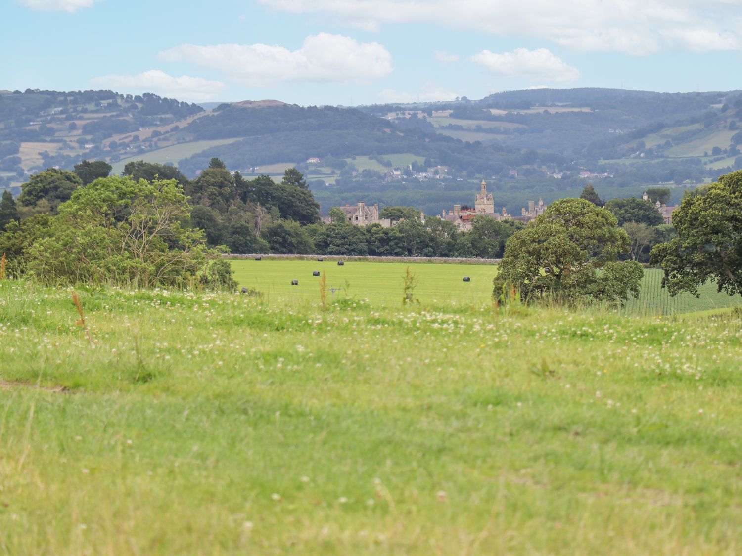 Segrwyd Uchaf in Denbigh, Denbighshire. Five-bedroom home with games room and EV charger. Near AONB.