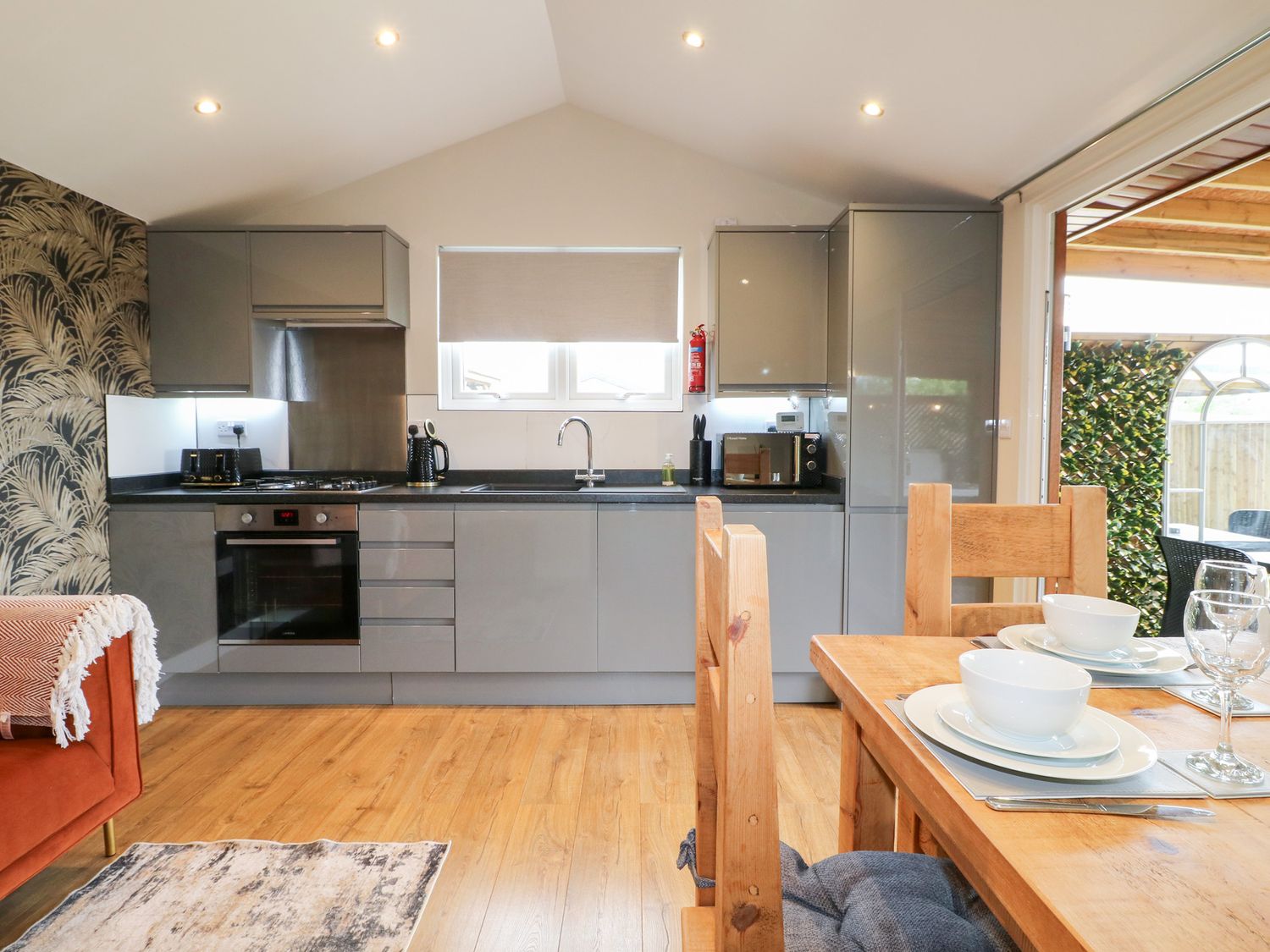 Birch, Donisthorpe, Leicestershire. Adult-only, one-bedroom lodge with hot tub and stylish interior.