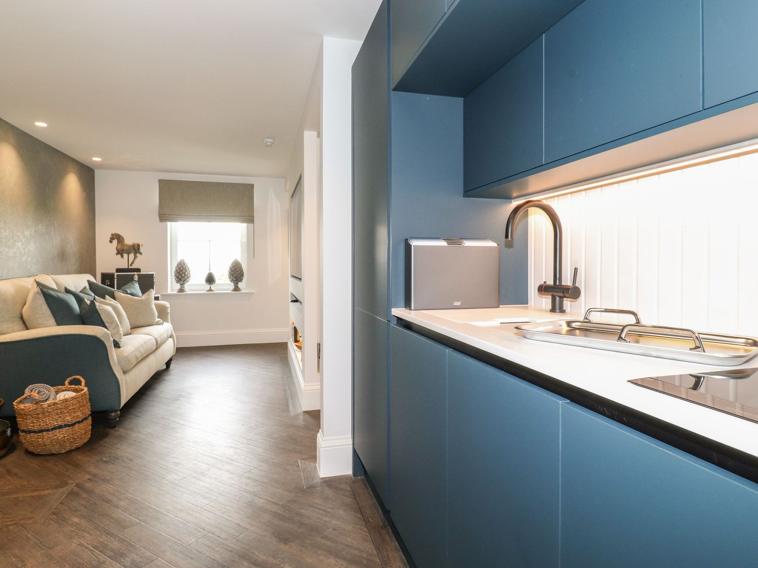 Suite Retreat nr Penruddock, Cumbria. Ground-floor apartment, ideal for couples. On-site facilities.