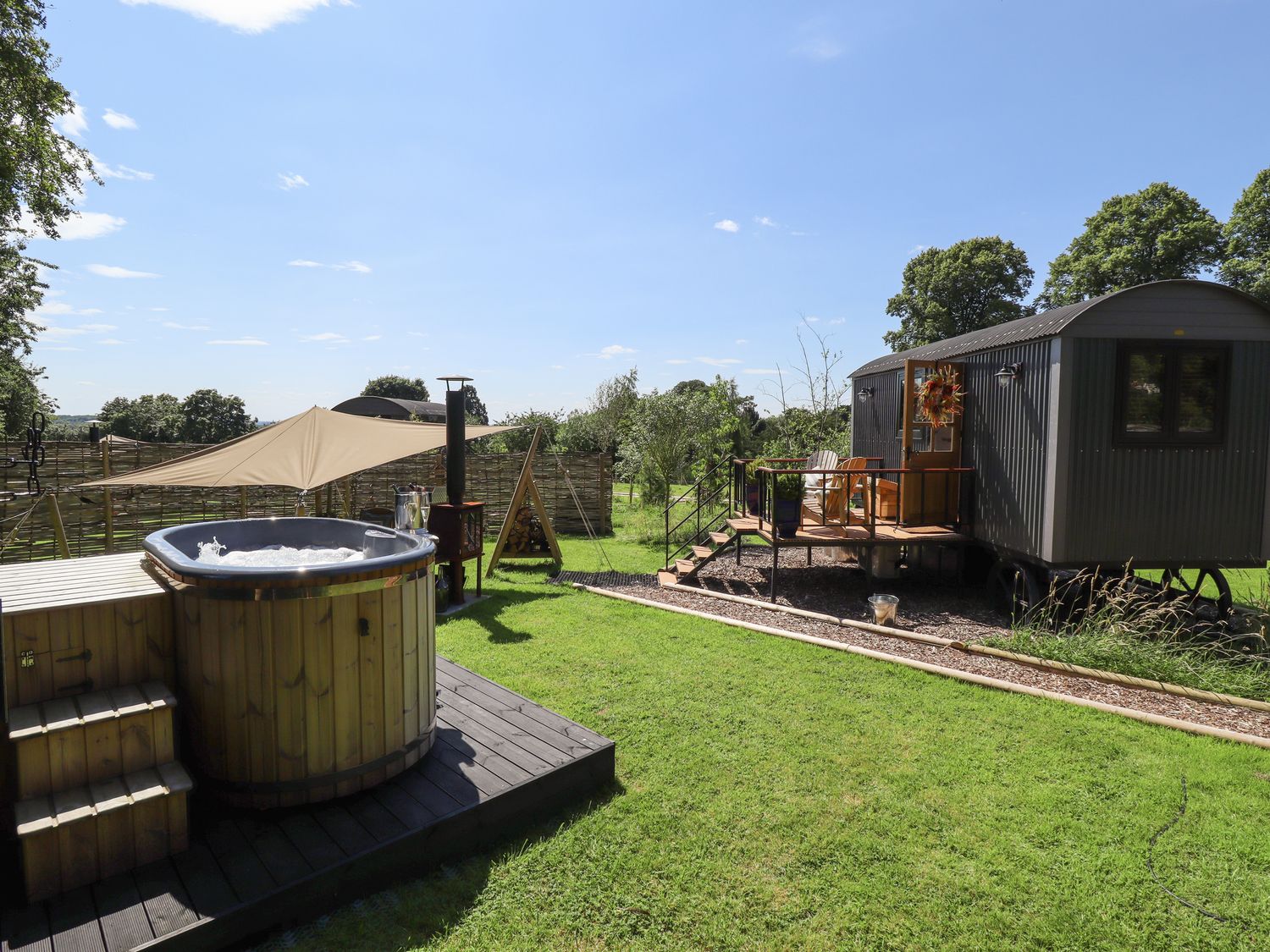 Herdwick Luxury Glamping, Nottingham