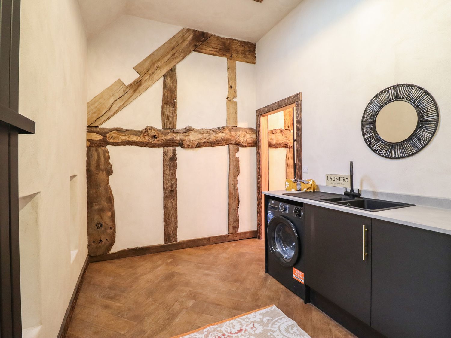 Godre'r Gyrn, Plas Moelfre Hall Barns, Llansilin