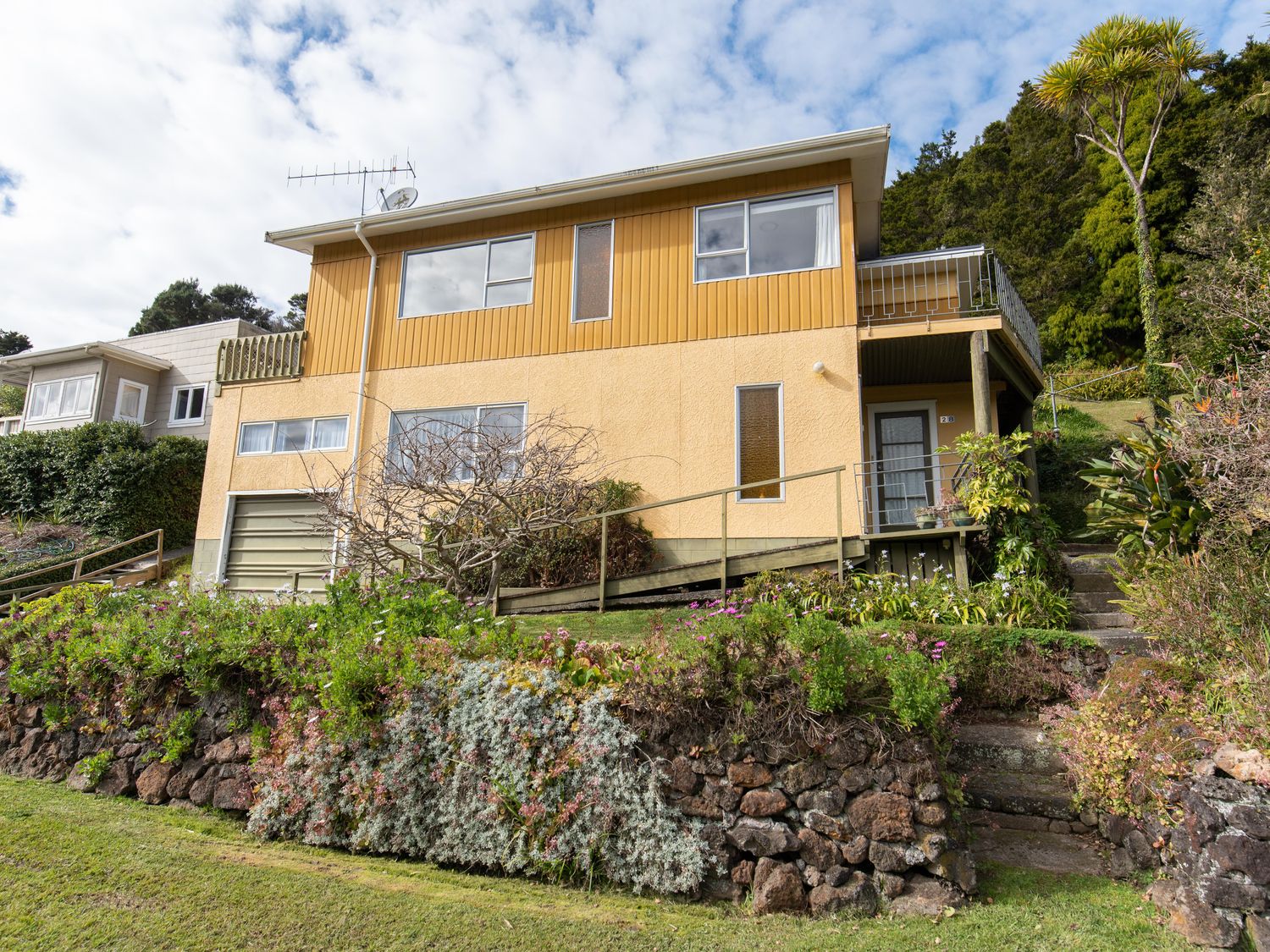 Knight’s Retreat - Paihia Holiday Home                     photo 33
