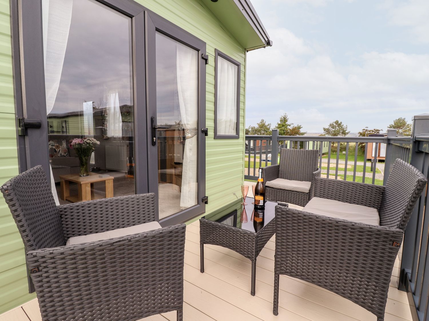 Silverdale View is near Sherburn, in North Yorkshire. Two-bedroom lodge with hot tub. Near amenities