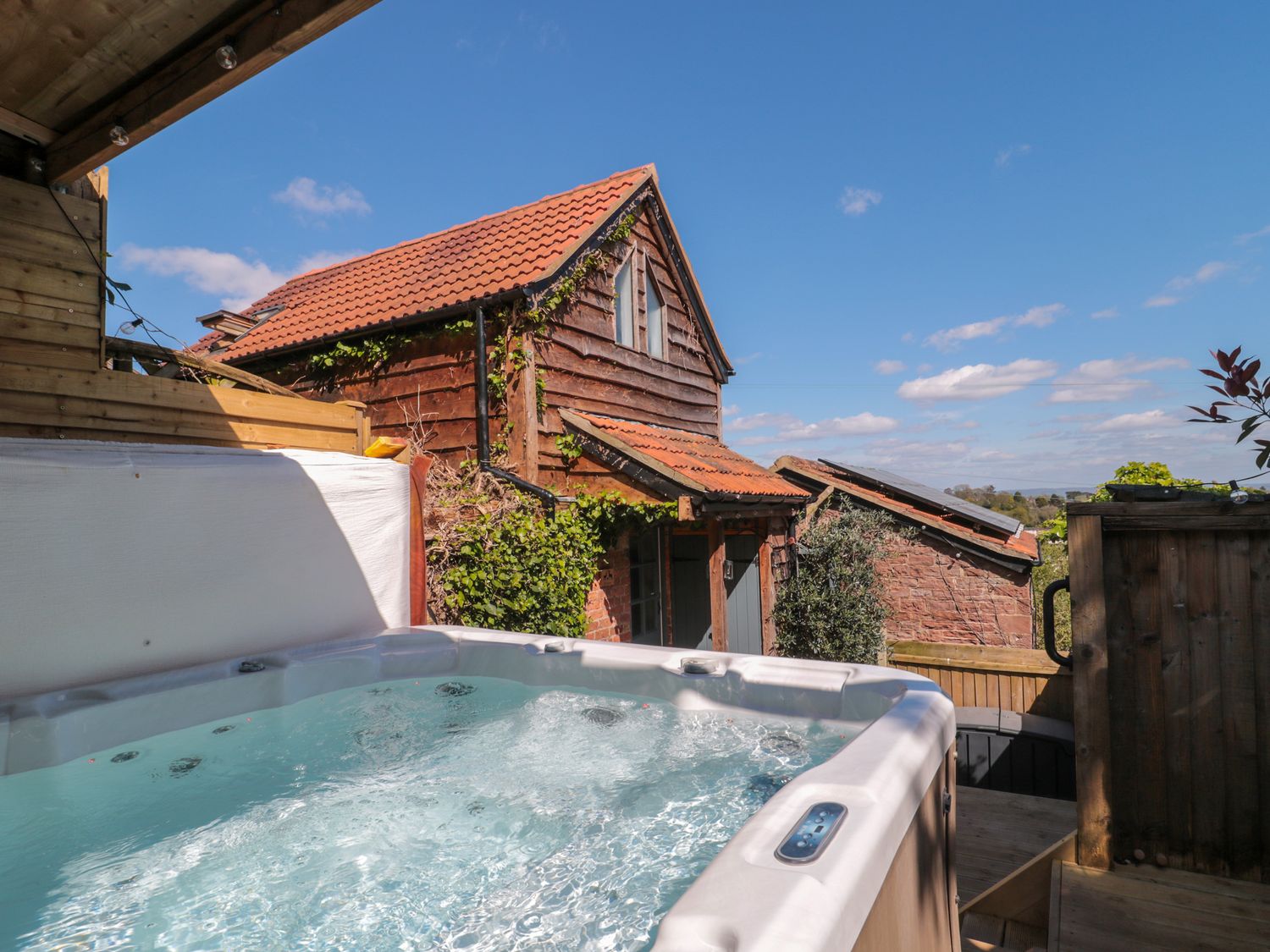 The Orch is located in, Blakeney, Gloucestershire. Hot tub. Pet-friendly. Close to amenities. Garden