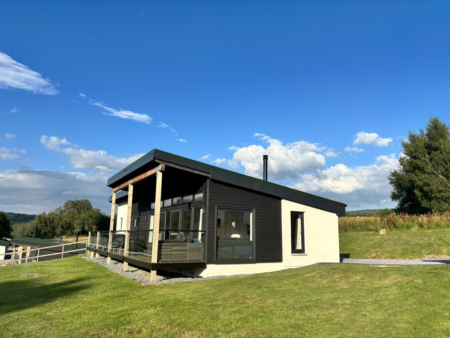 Osprey View Aberfeldy, Perth and Kinross, Scotland. Woodburning stove. En-suite. Ground-floor living
