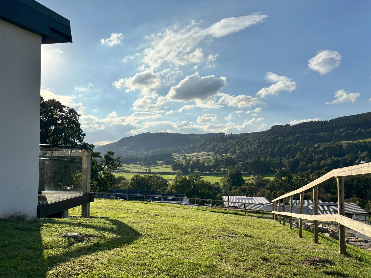 Osprey View Aberfeldy, Perth and Kinross, Scotland. Woodburning stove. En-suite. Ground-floor living