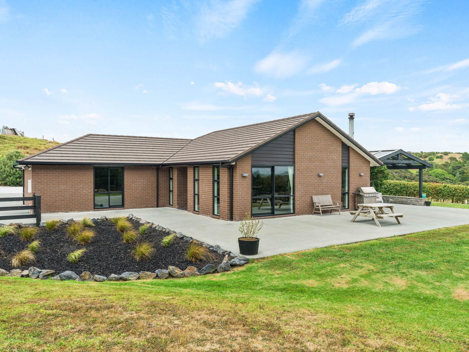 Mangawhai Maketu - Mangawhai Holiday Home                     photo 2