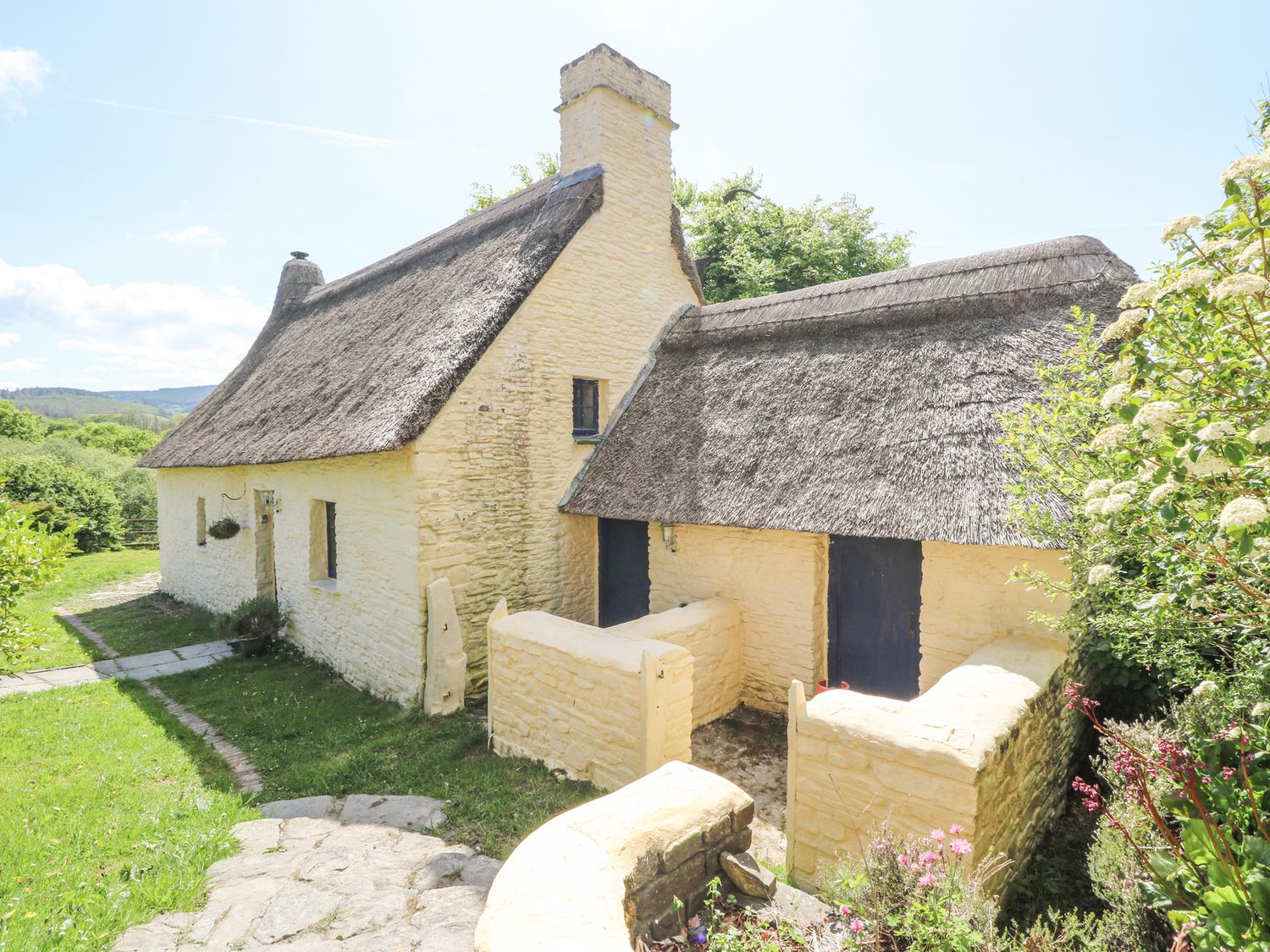 Cottage, Llanybydder