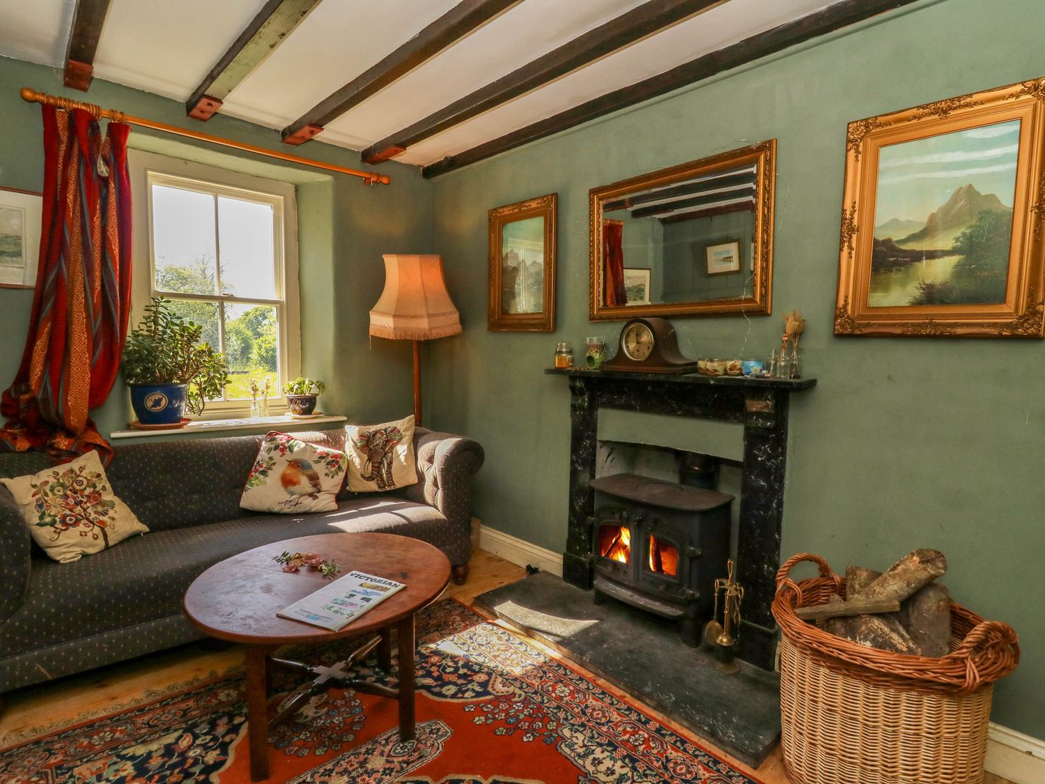 Victorian Farmhouse, Llanybydder
