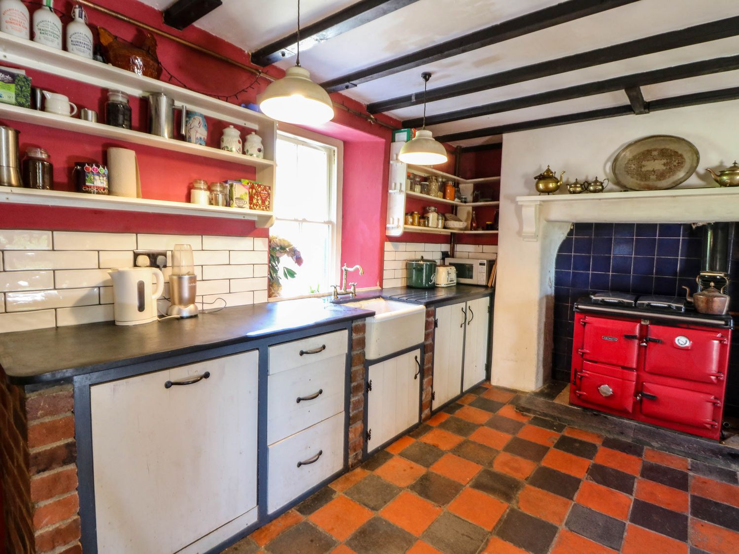 Victorian Farmhouse, Llanybydder