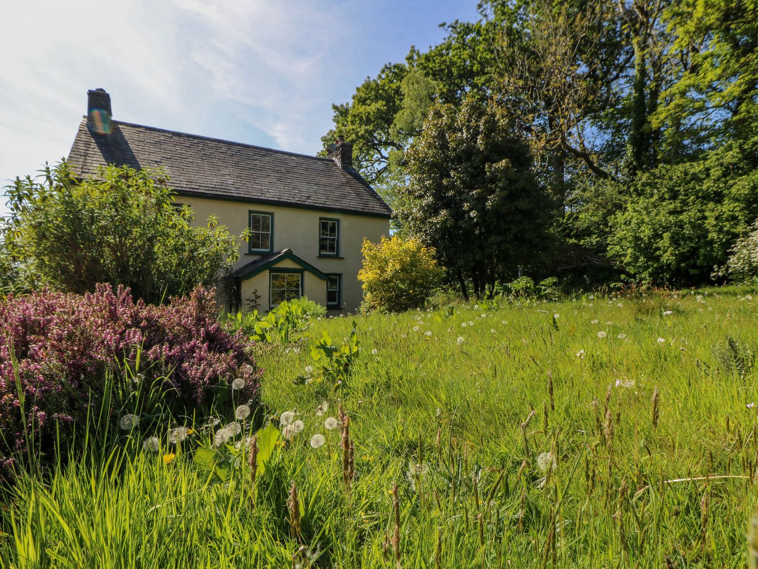 Victorian Farmhouse, Llanybydder