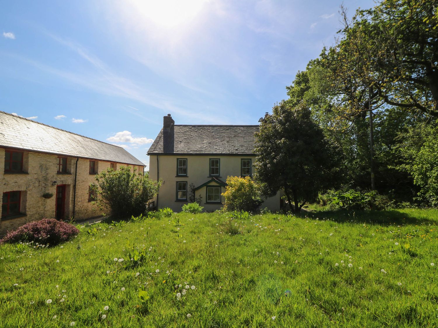 Victorian Farmhouse, Llanybydder