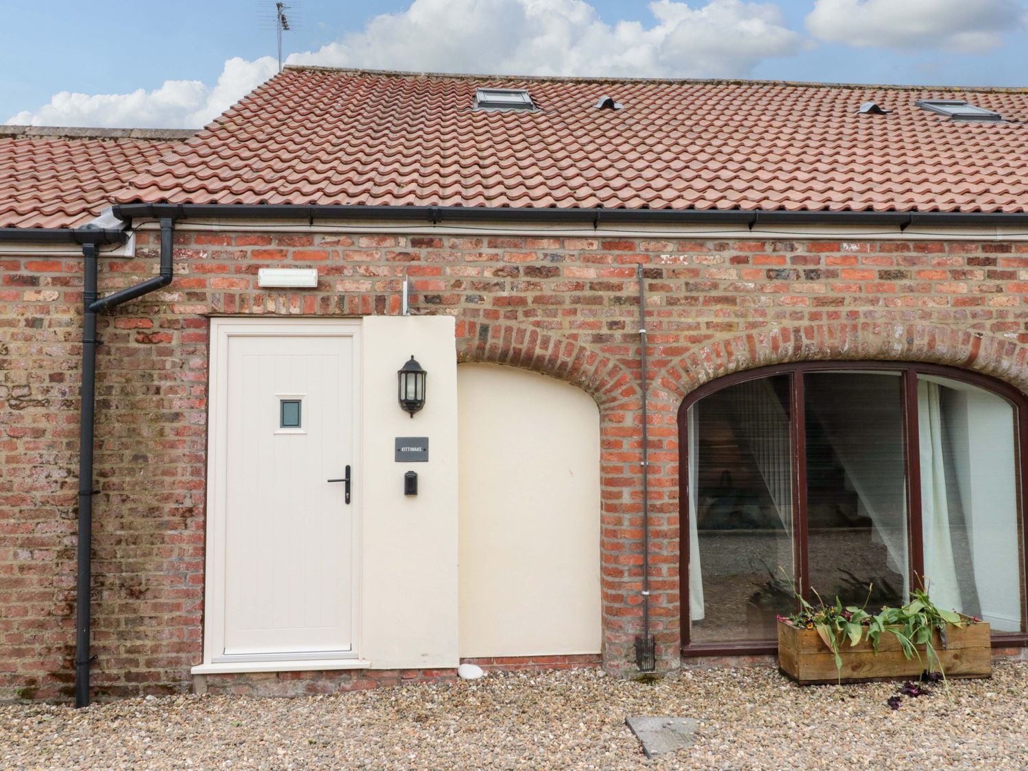 Kittiwake Flamborough, East Riding of Yorkshire. Close to amenities and a beach. Pet-friendly.