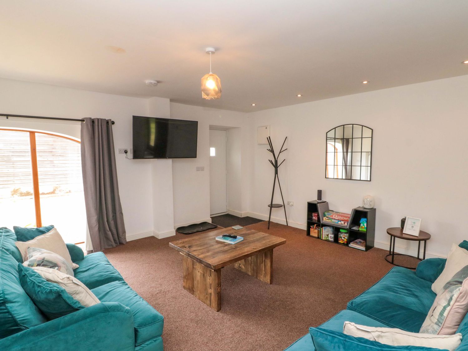 Kittiwake Flamborough, East Riding of Yorkshire. Close to amenities and a beach. Pet-friendly.