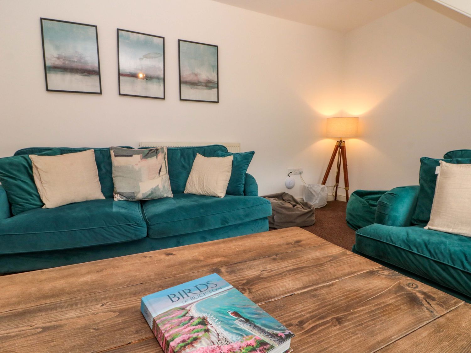 Kittiwake Flamborough, East Riding of Yorkshire. Close to amenities and a beach. Pet-friendly.