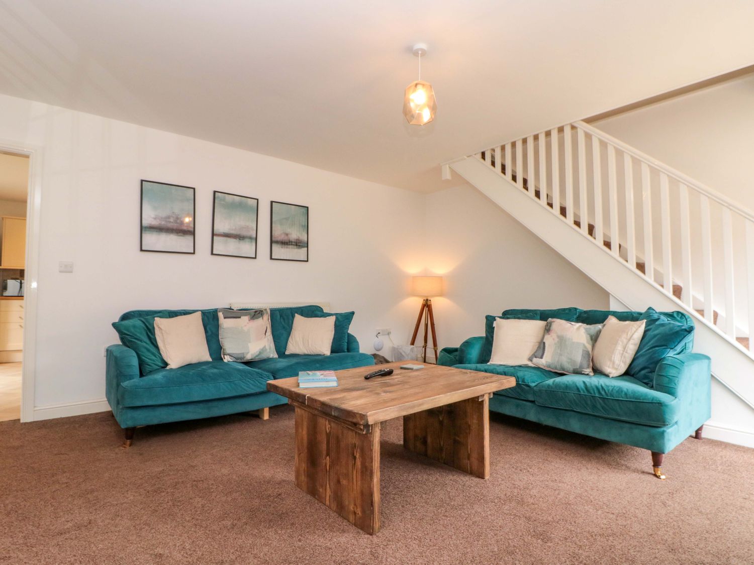 Kittiwake Flamborough, East Riding of Yorkshire. Close to amenities and a beach. Pet-friendly.