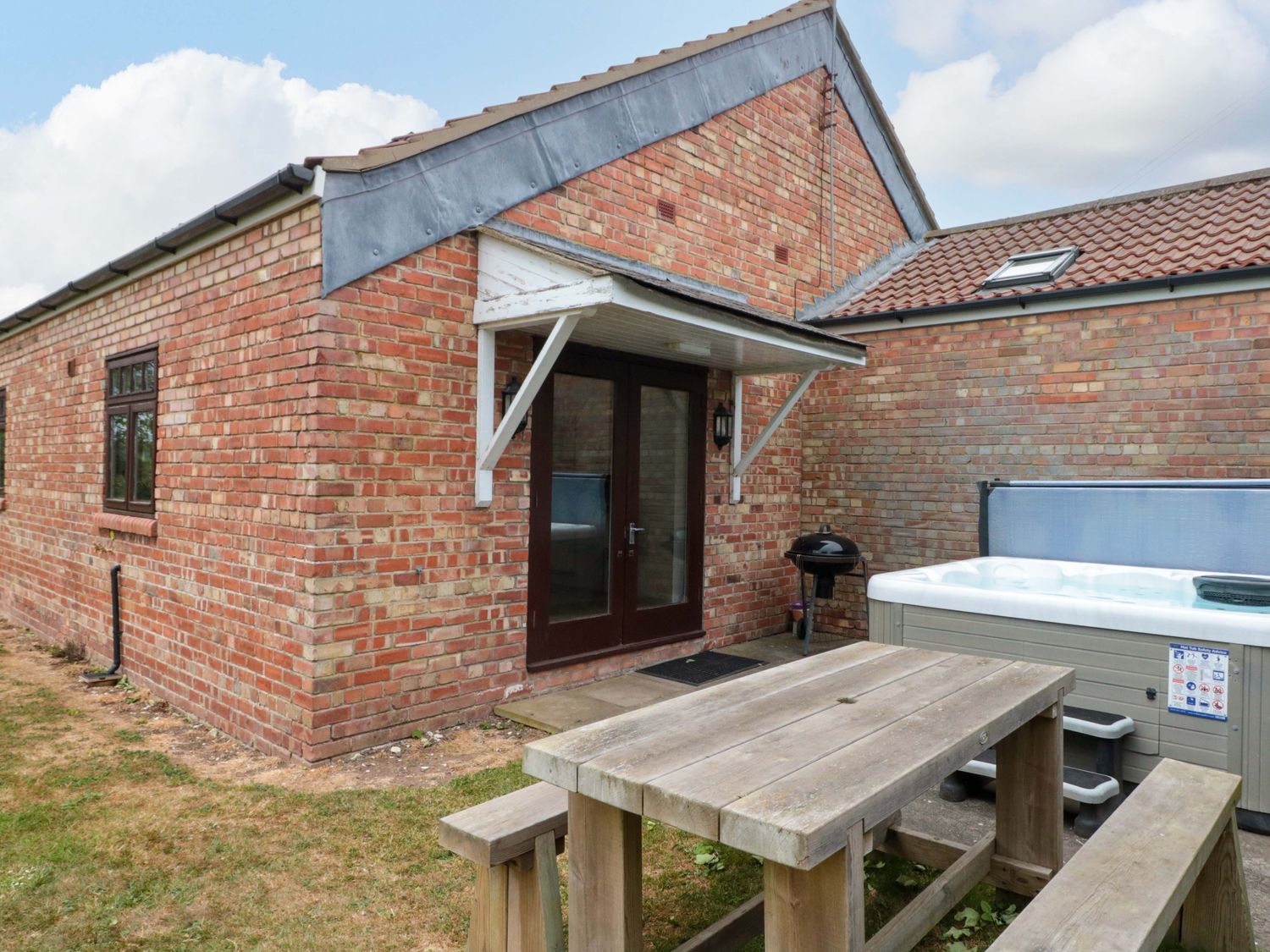 Kittiwake Flamborough, East Riding of Yorkshire. Close to amenities and a beach. Pet-friendly.