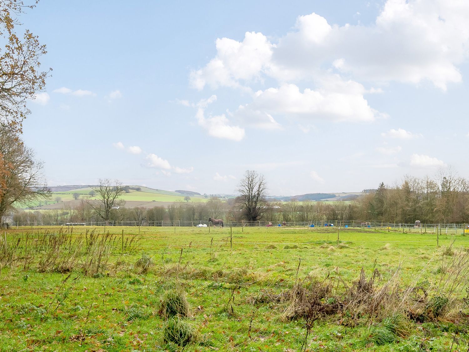 Swallow, Calthwaite, near Armathwaite, Cumbria. Near AONB. Near National Park. Hot tub. Rural. WiFi.