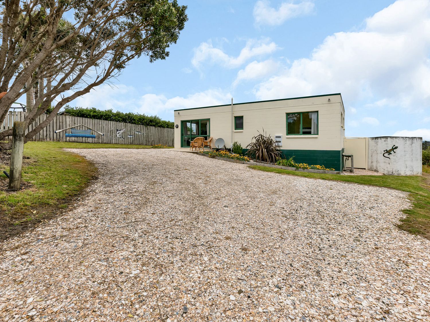 The Mermaid's Rest - Whatuwhiwhi Holiday Home                     photo 24